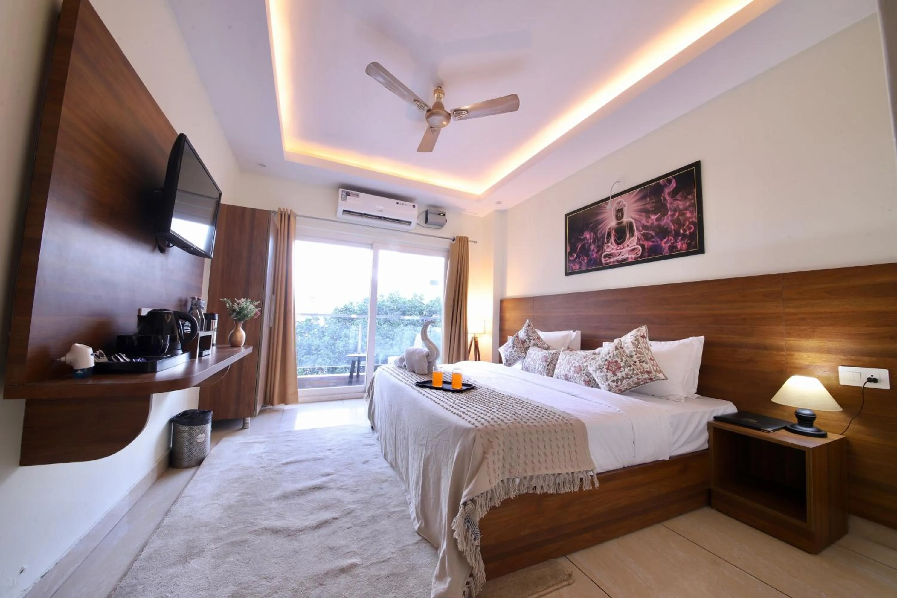 Bedroom, Bed in Perfectstayz Value Forest Valley Near Waterfall