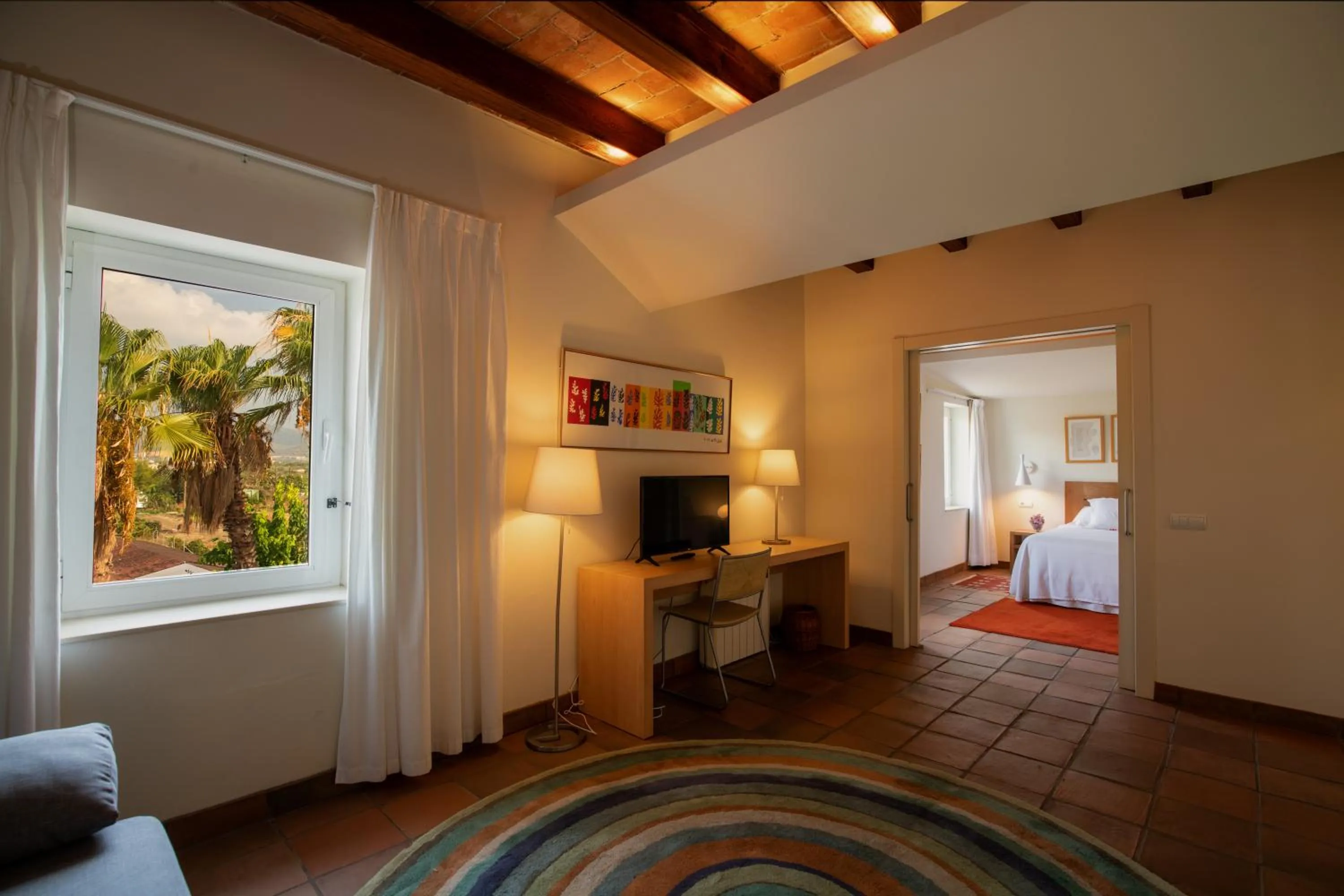 Photo of the whole room, Bed in Tancat de Codorniu