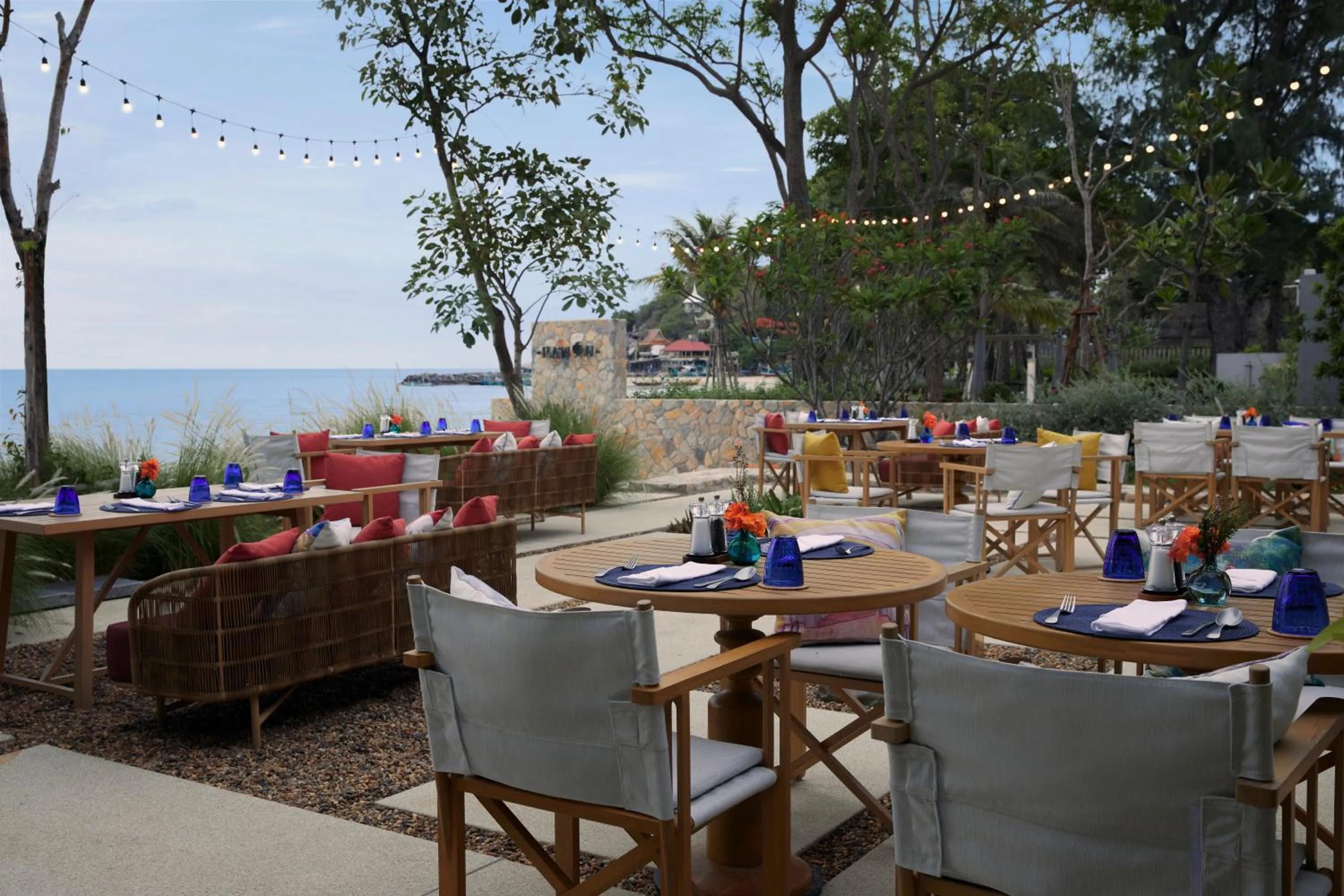 Restaurant/places to eat in Charras Bhawan Hotel and Residences