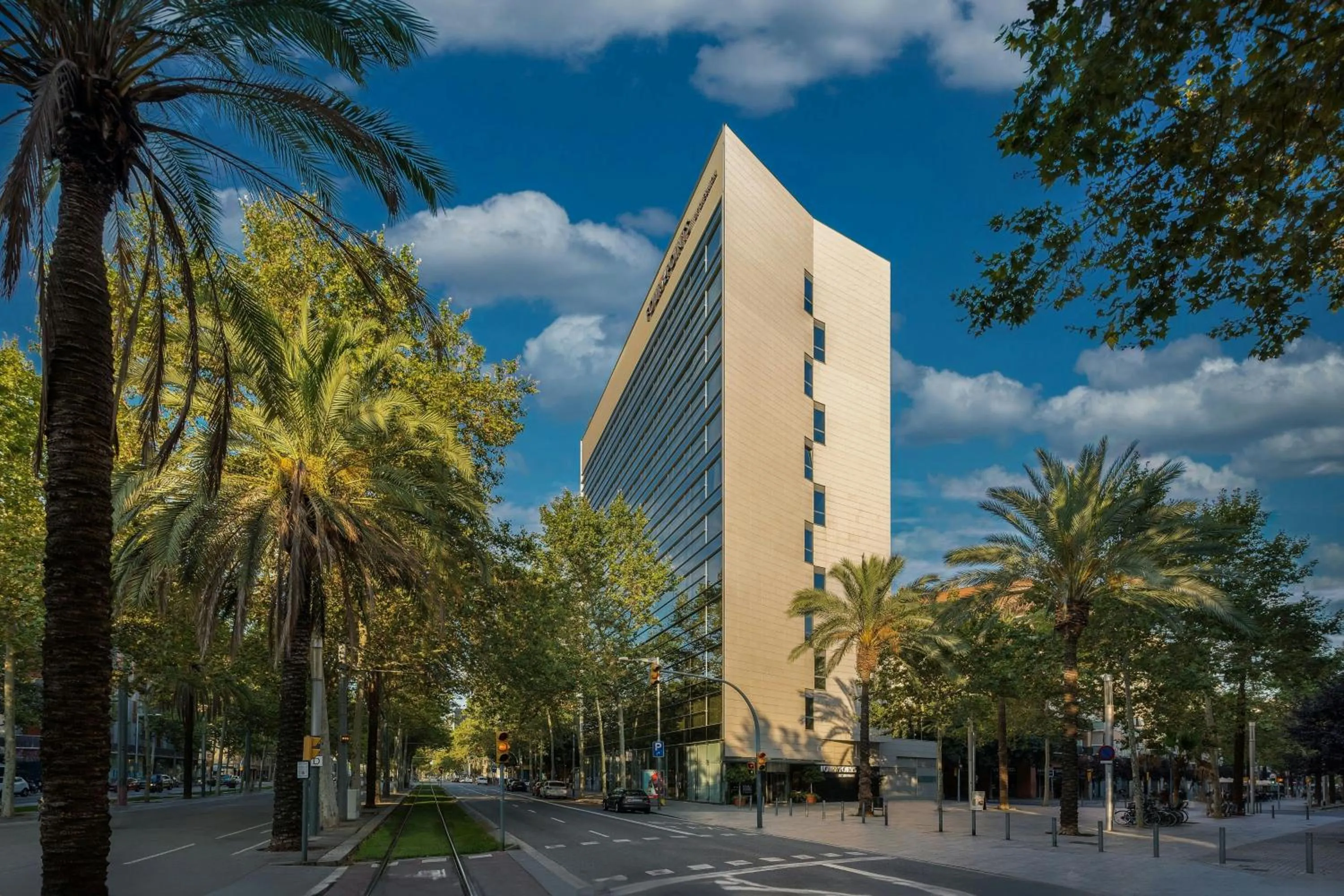 Property building in Four Points by Sheraton Barcelona Diagonal