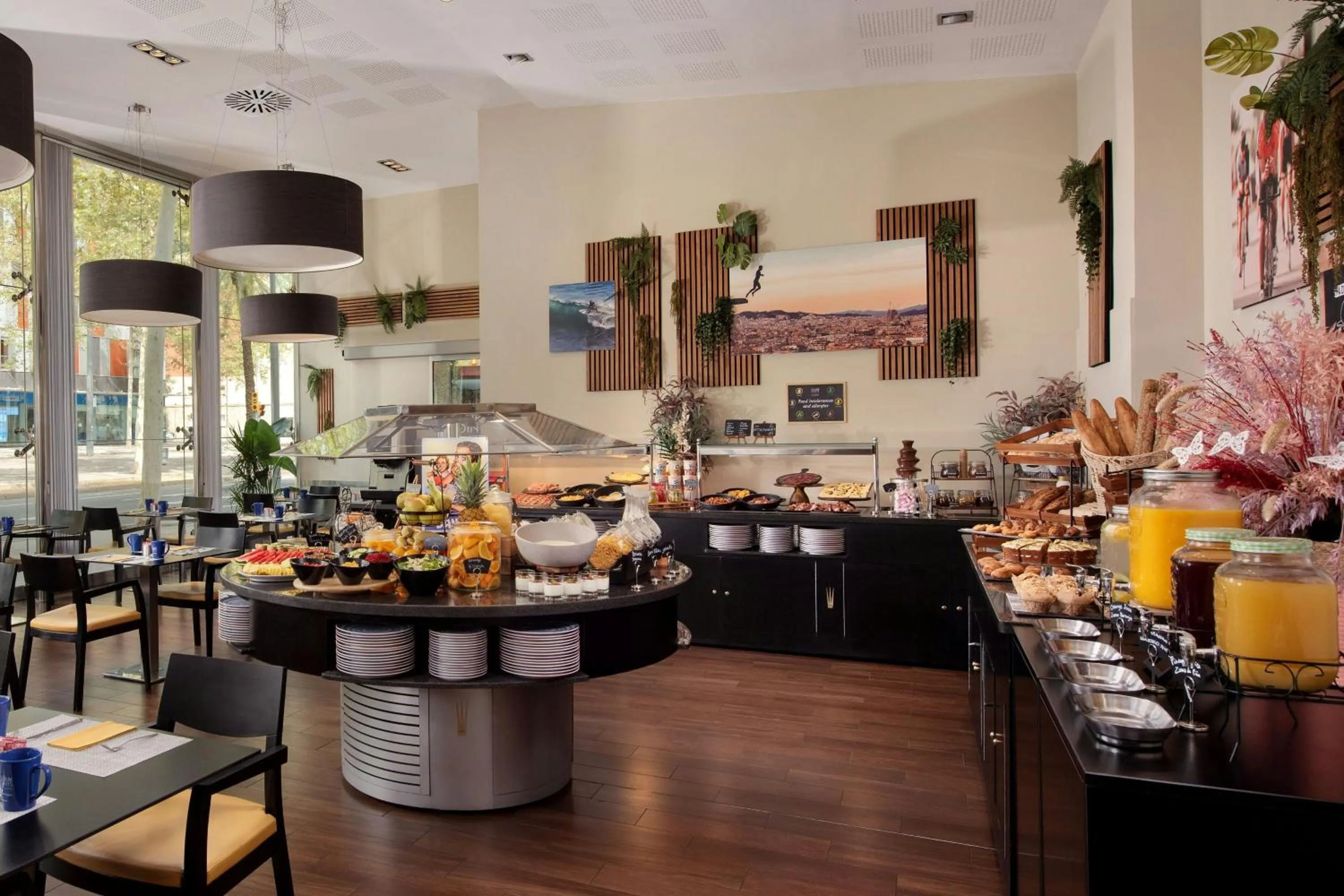 Breakfast in Four Points by Sheraton Barcelona Diagonal