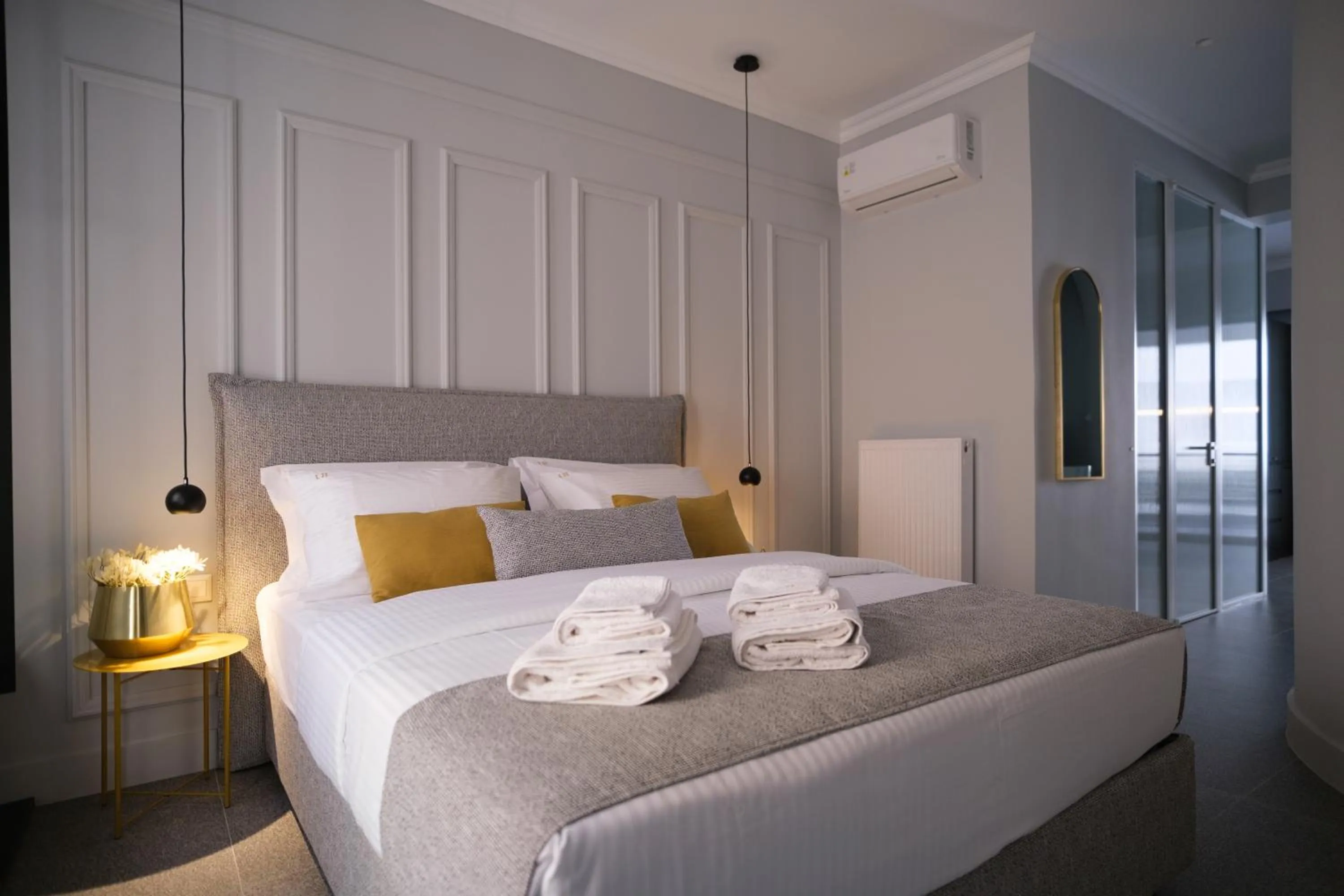 Bed in K23 Color Suites