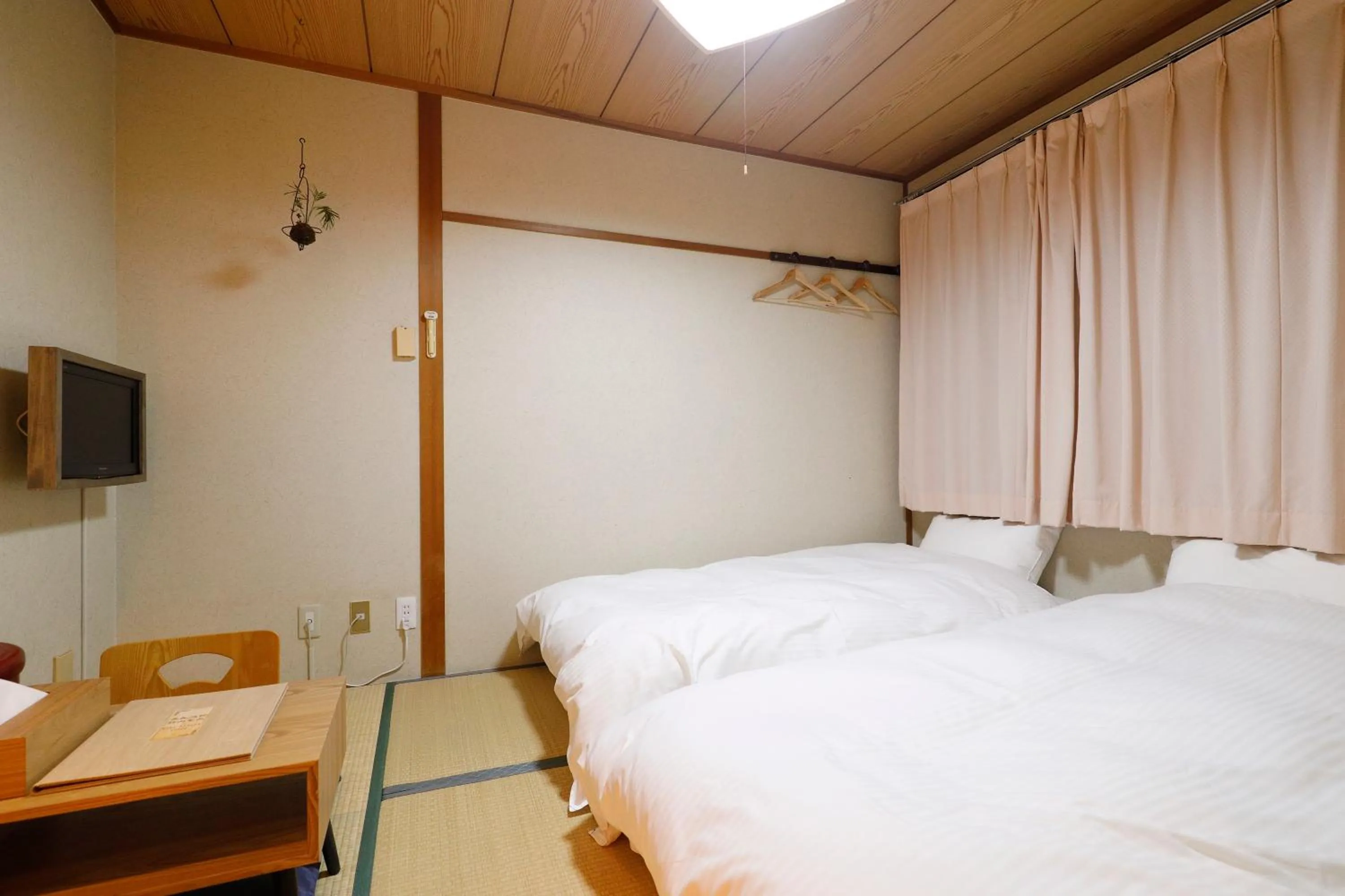 Bedroom, Bed in Nara Ryokan