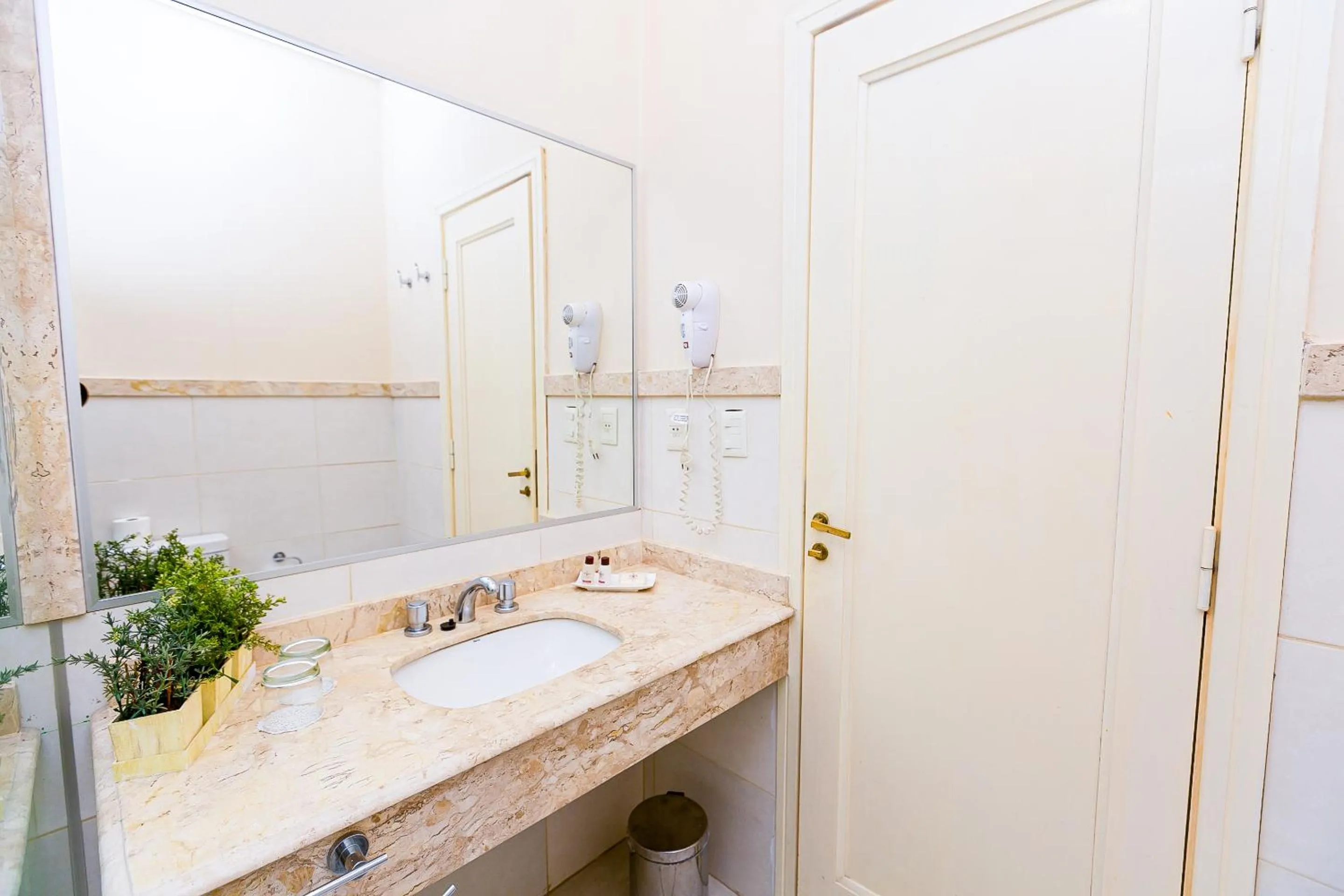 Bathroom in Gran Hotel del Paraguay