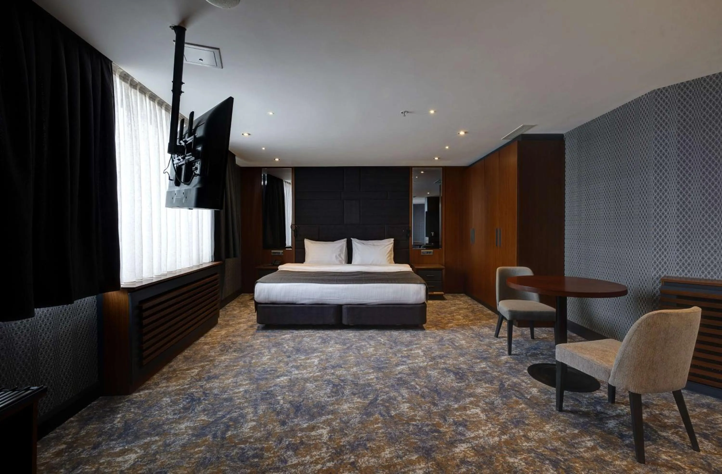 Photo of the whole room, Bed in Nova Vista Centrum Hotel Eskisehir, a Member of Radisson Individuals