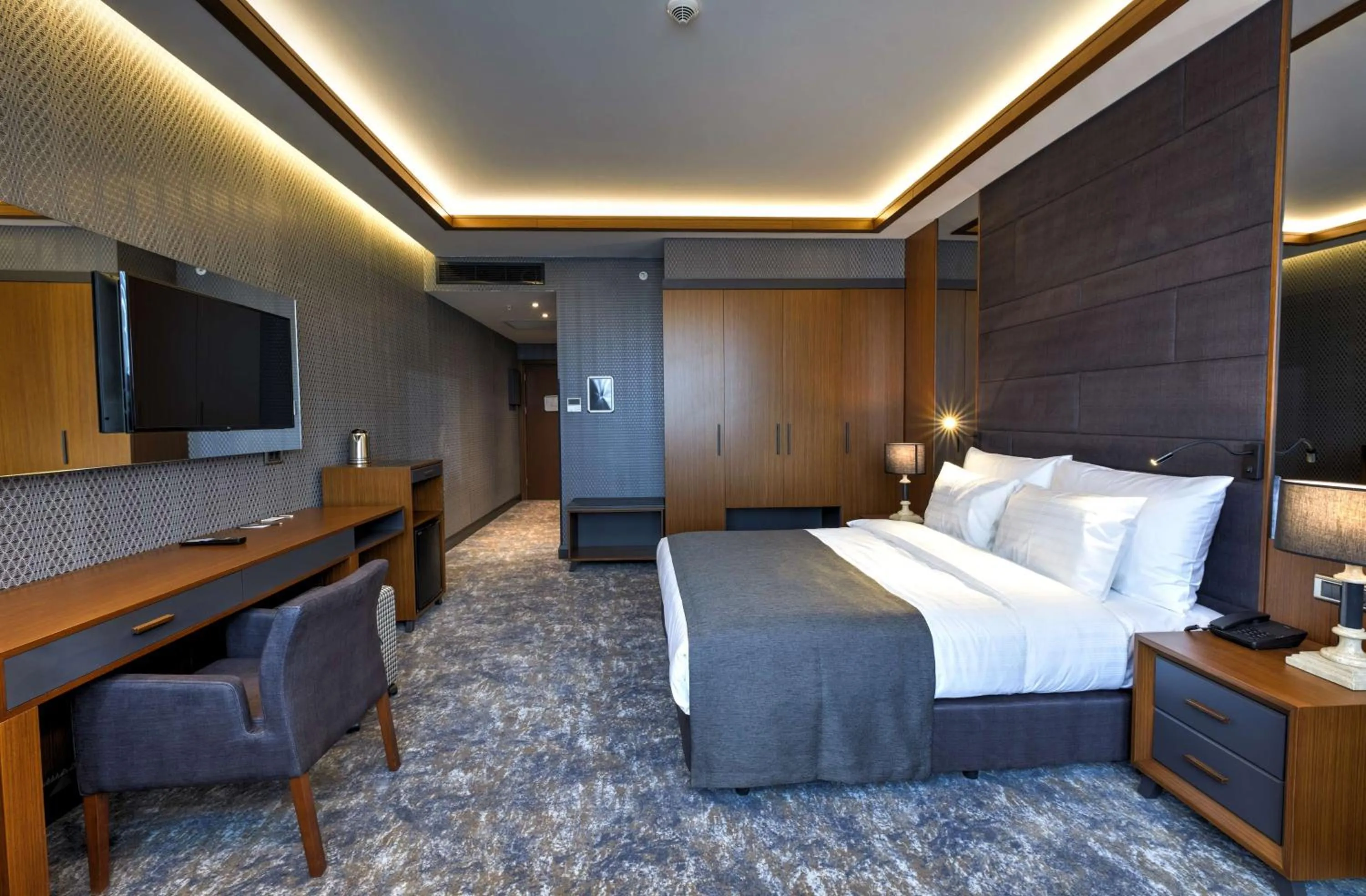 Bedroom, Bed in Nova Vista Centrum Hotel Eskisehir, a Member of Radisson Individuals