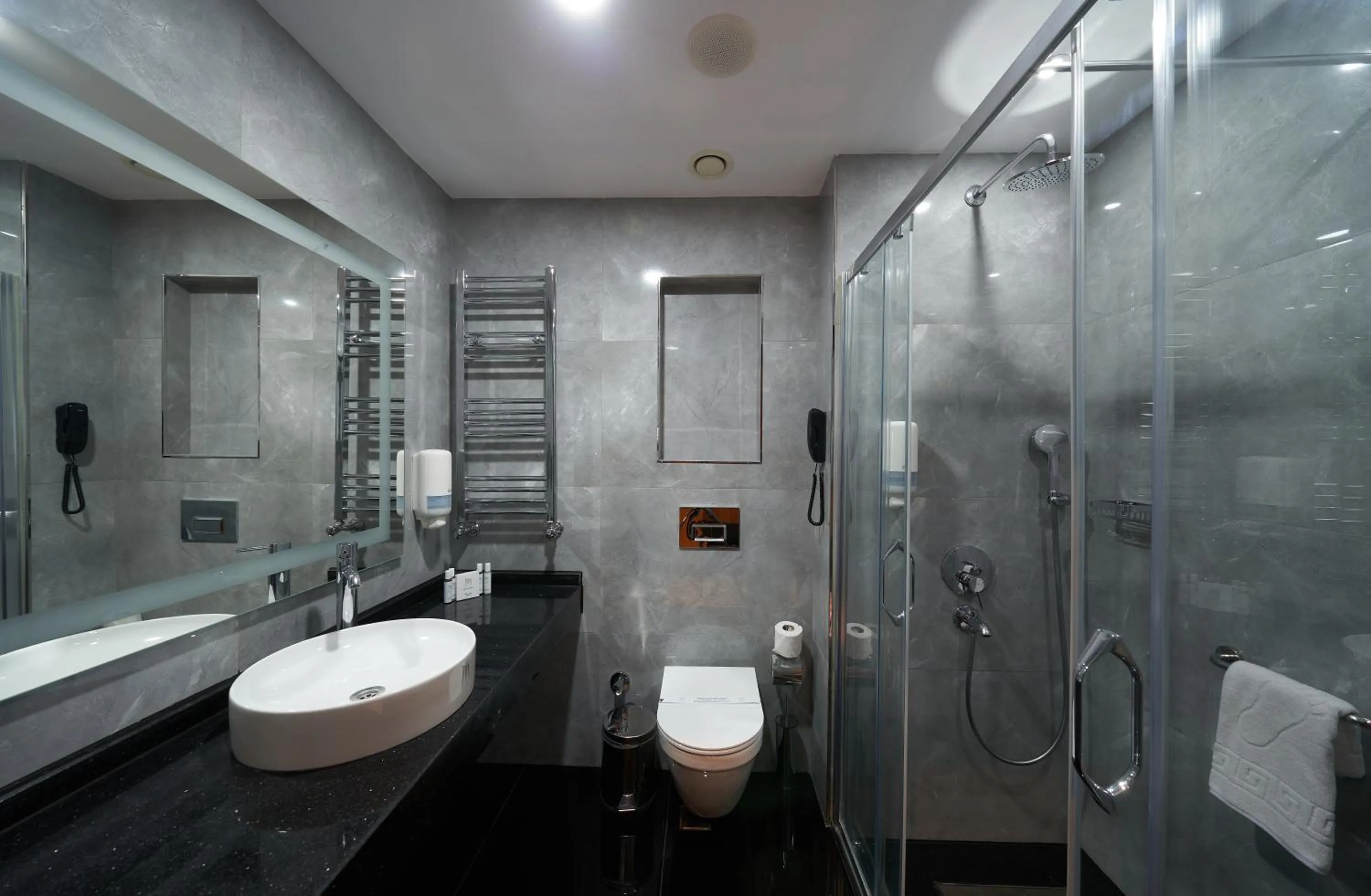 Bathroom in Nova Vista Centrum Hotel Eskisehir, a Member of Radisson Individuals