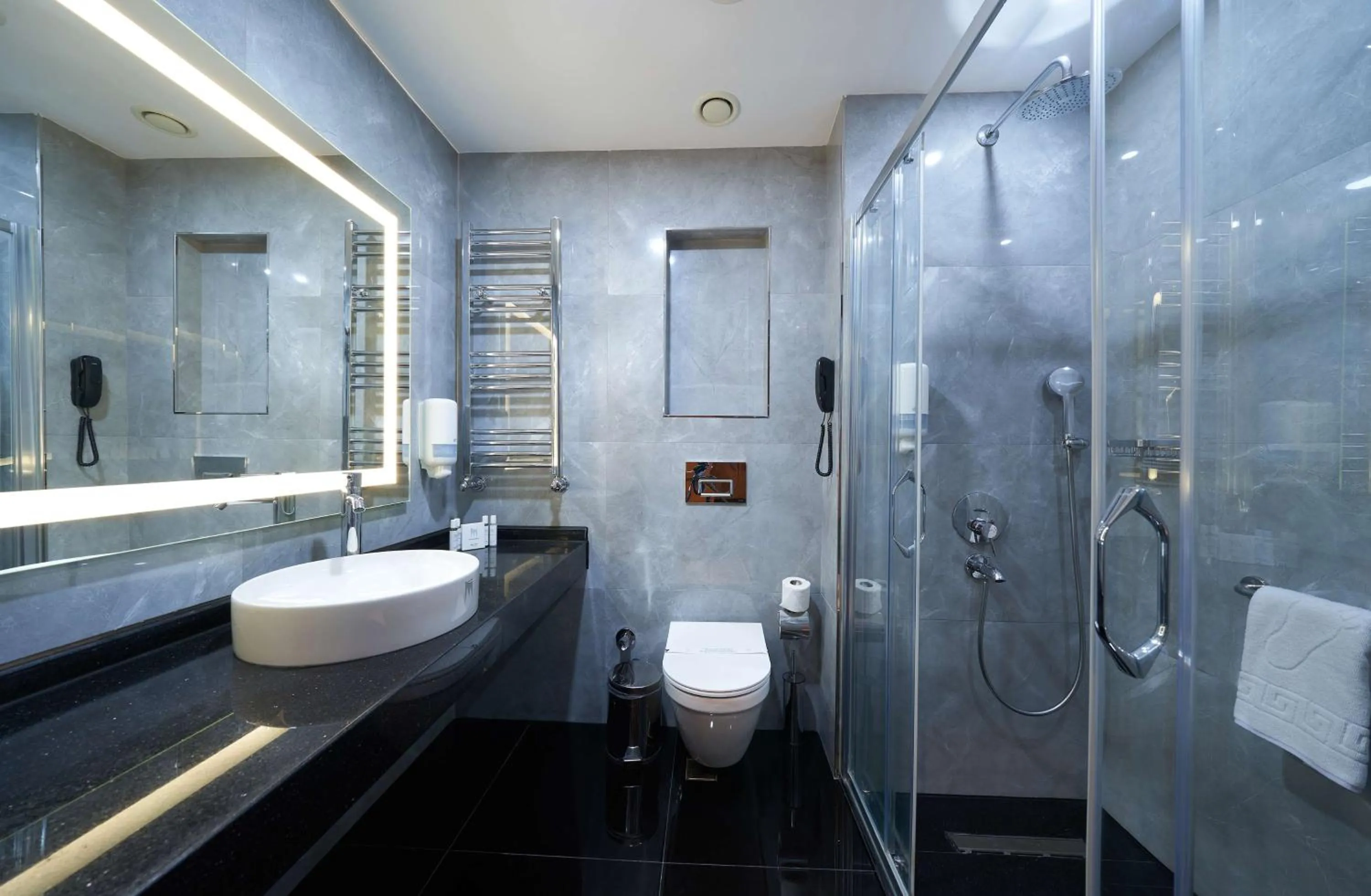Bathroom in Nova Vista Centrum Hotel Eskisehir, a Member of Radisson Individuals