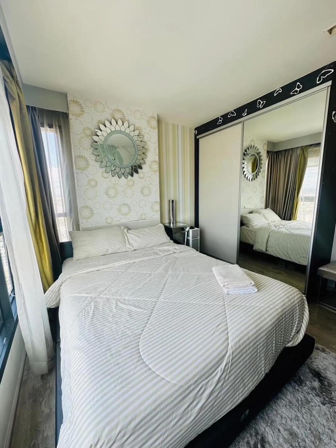 Bed in The Base Central Pattaya