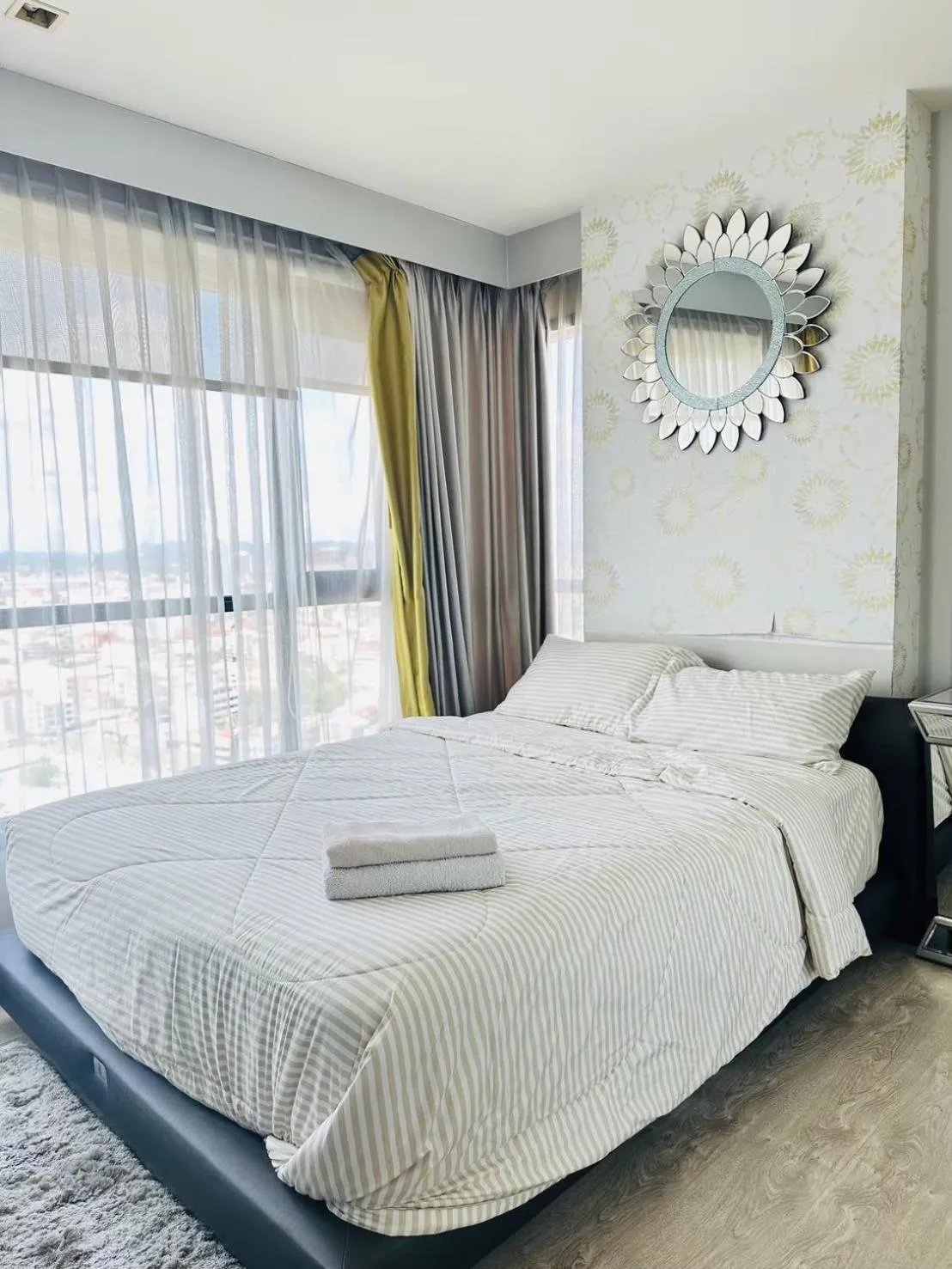 Bed in The Base Central Pattaya