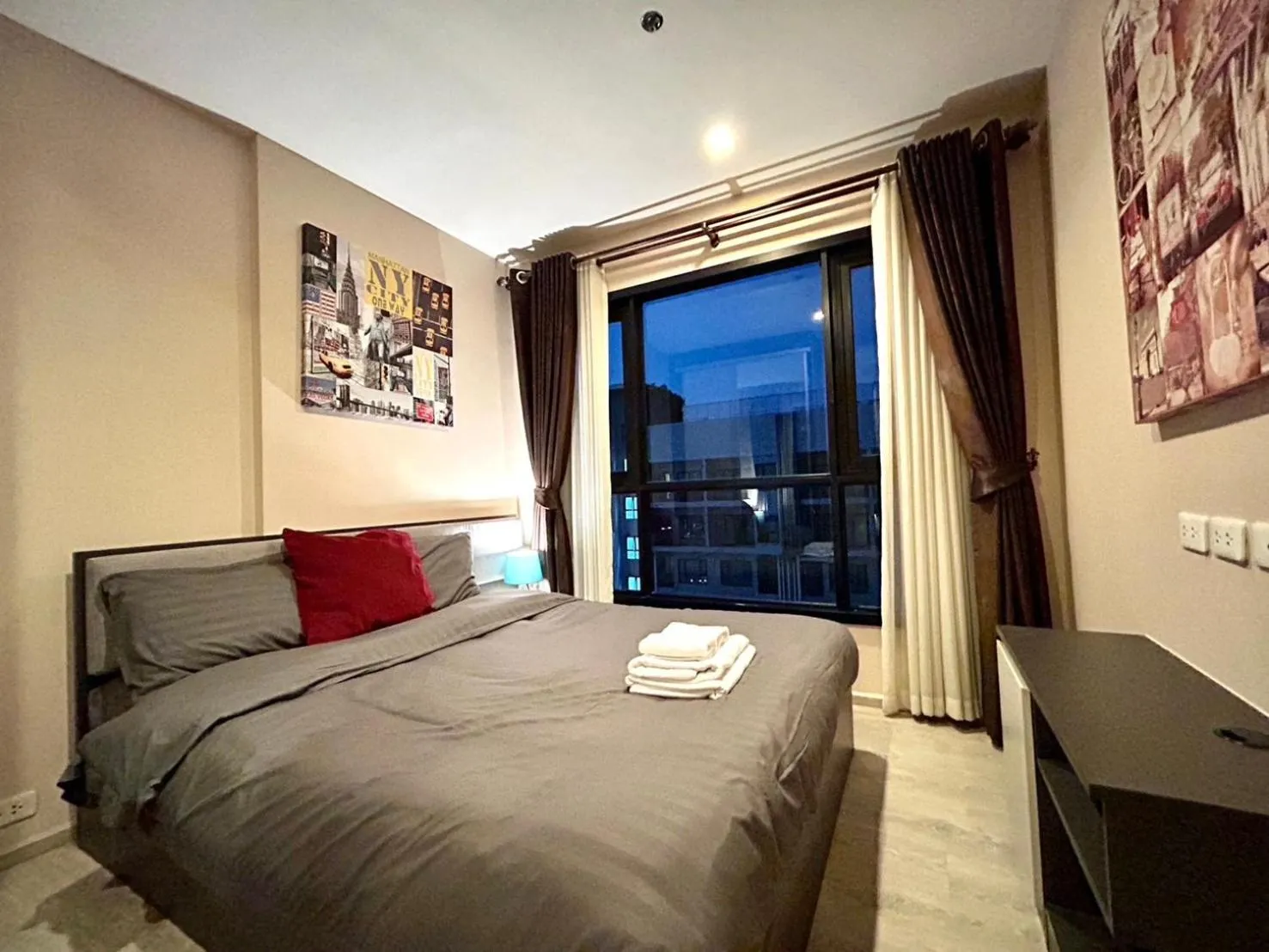 Bed in The Base Central Pattaya