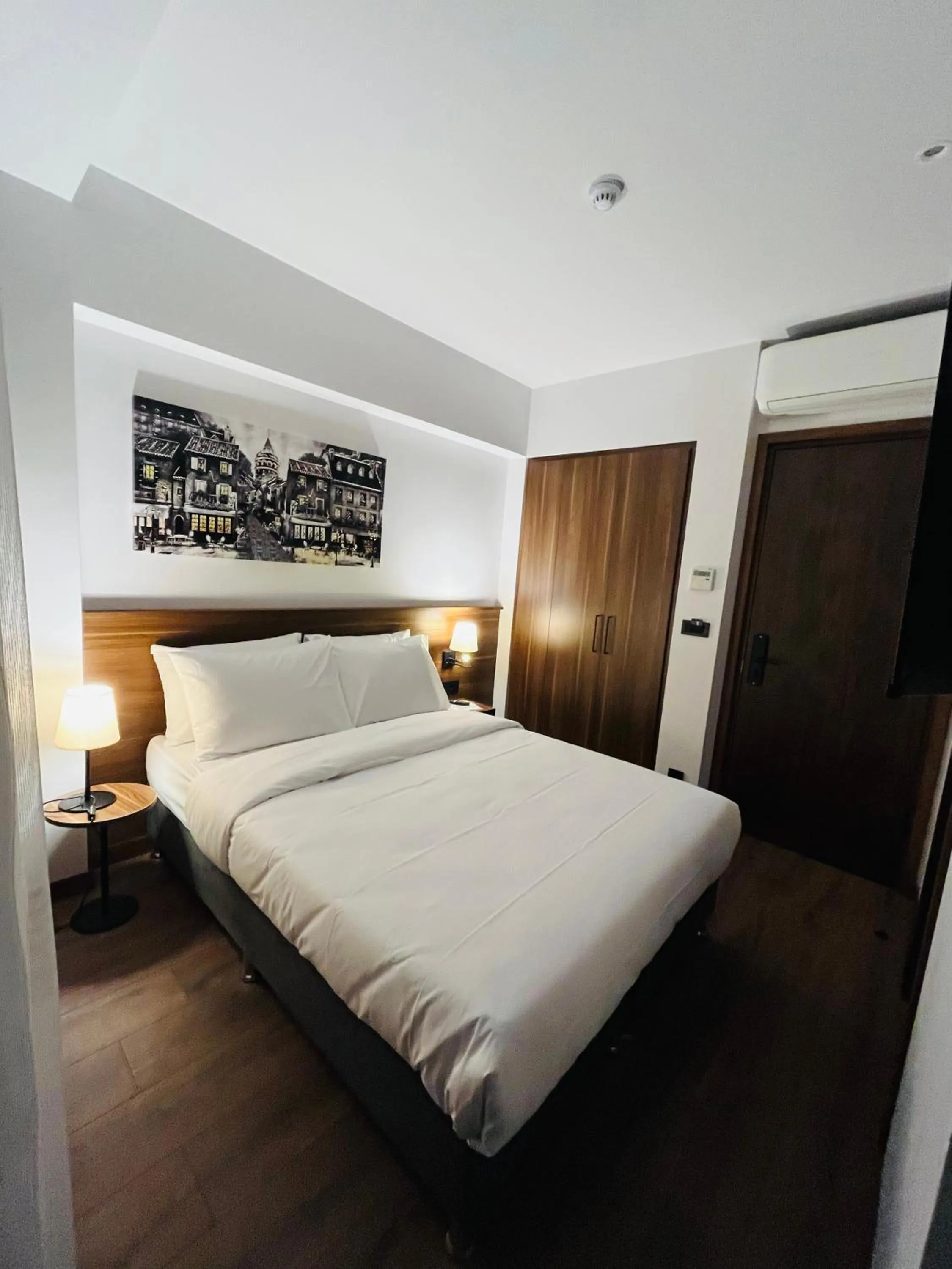 Bed in PALMERA HAGIA SOPHIA Hotel