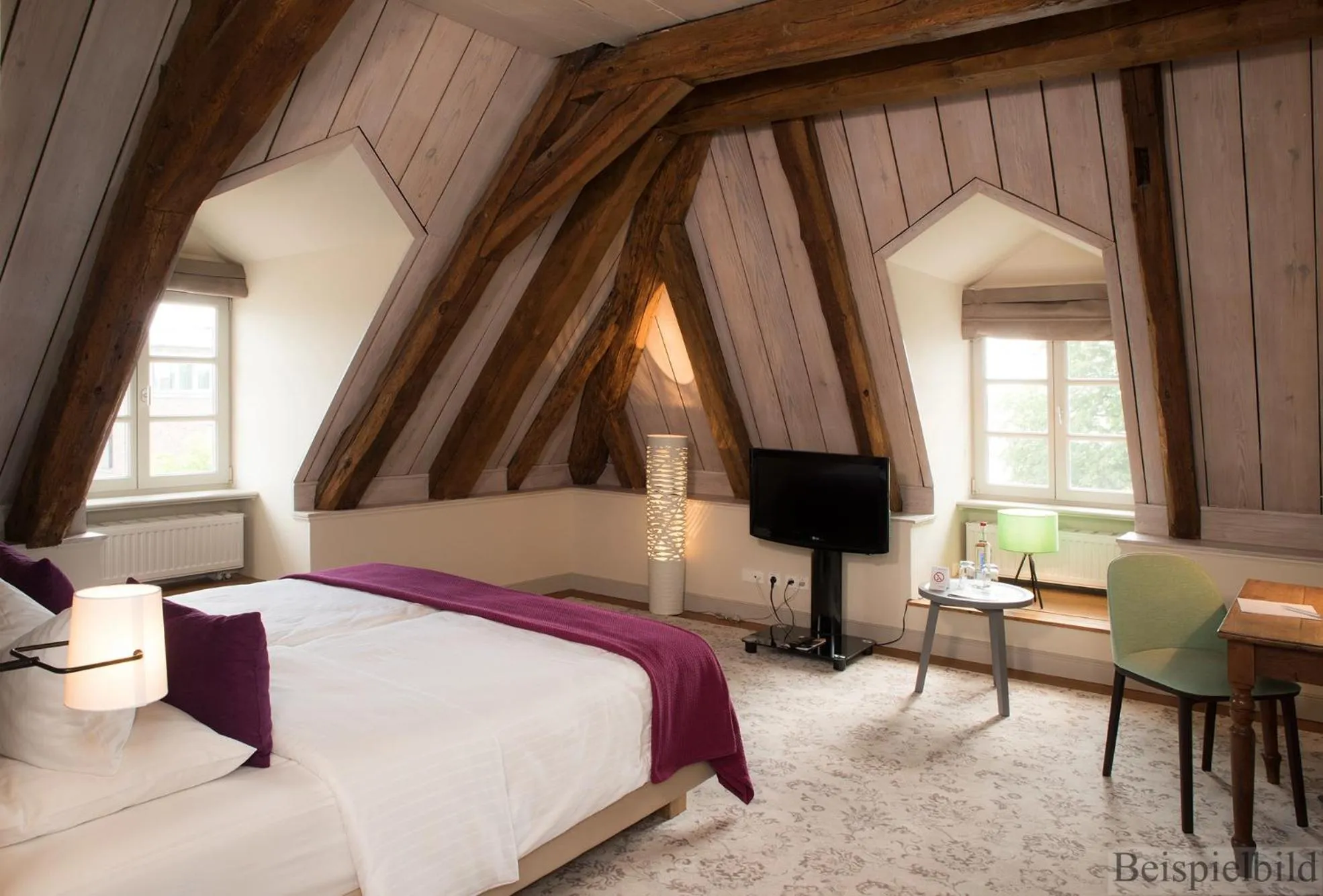 Photo of the whole room, Bed in Traditionshaus by Zollenspieker Fährhaus