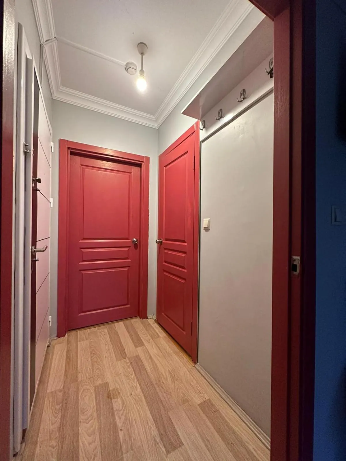 wardrobe in AYDOĞDU SUİT OTEL