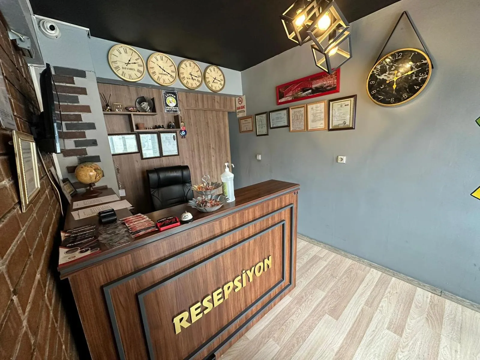 Lobby or reception in AYDOĞDU SUİT OTEL