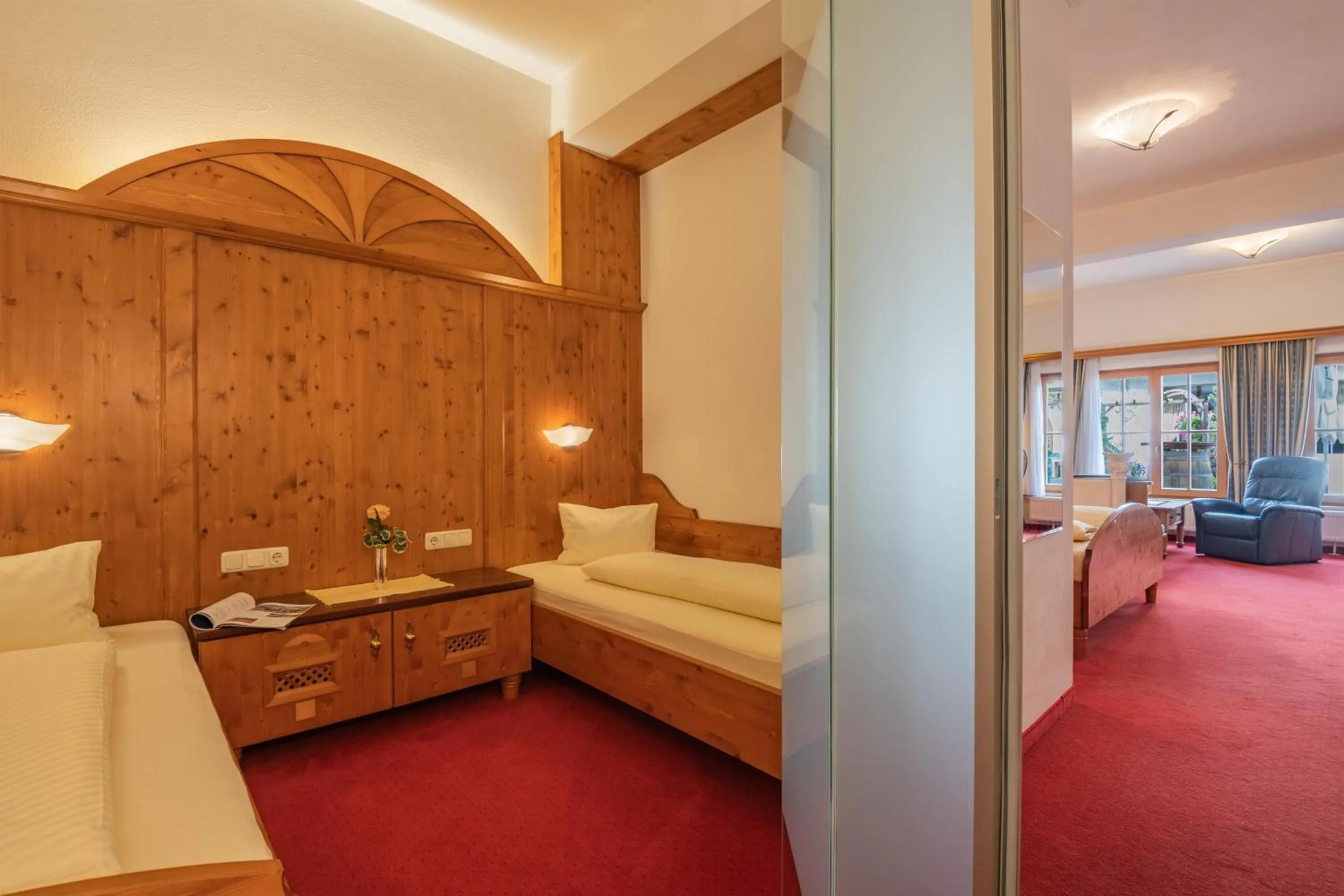 children, Bed in Ferienhaus Willms am Gaisberg