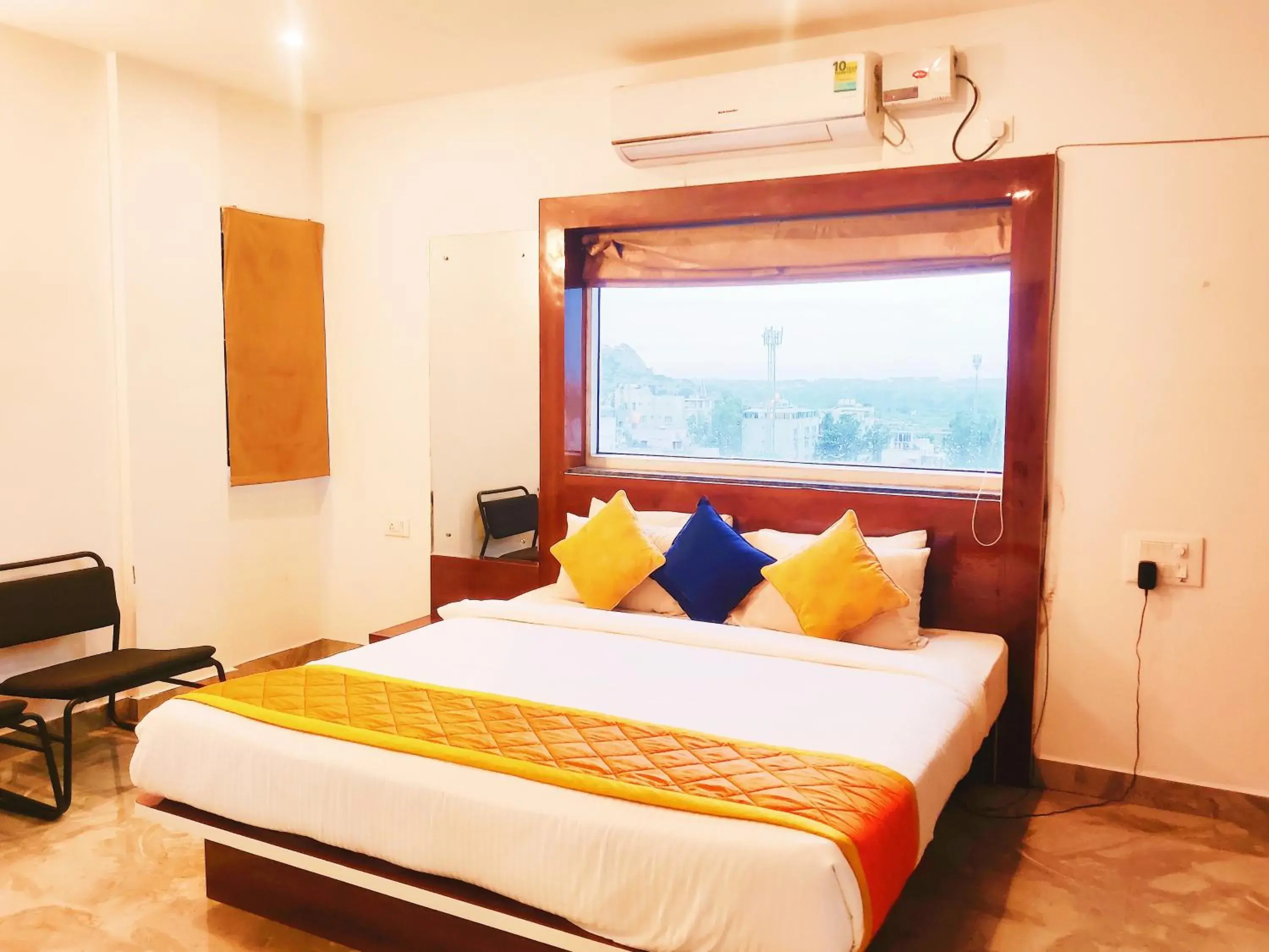 Junior Suite - single occupancy in Keerthis Royal Suites Hotels in Bangalore Airport Junior Suite - single occupancy in Keerthis Royal Suites Hotels in Bangalore Airport