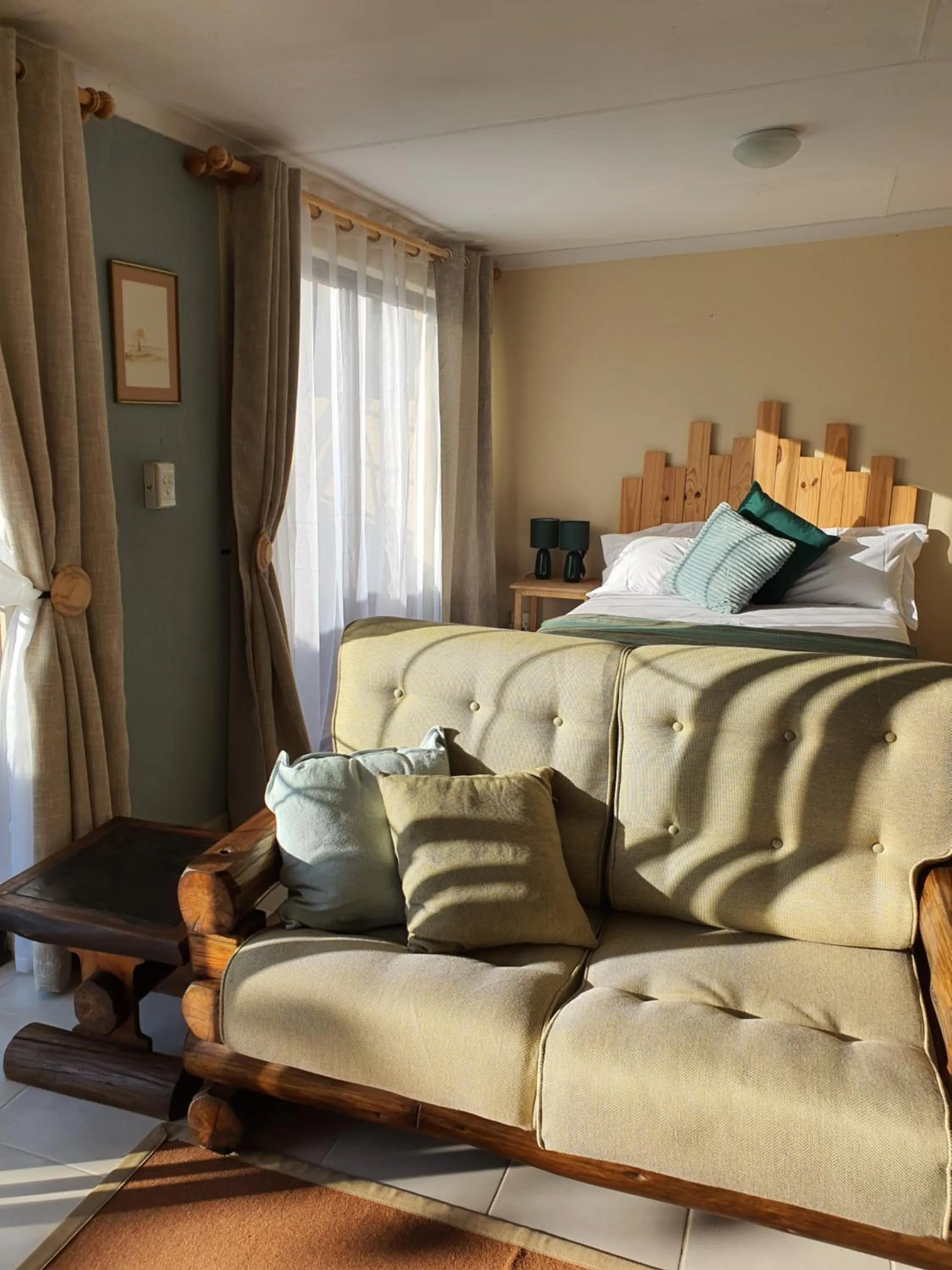 Bed in KatiKati Eco Lodge