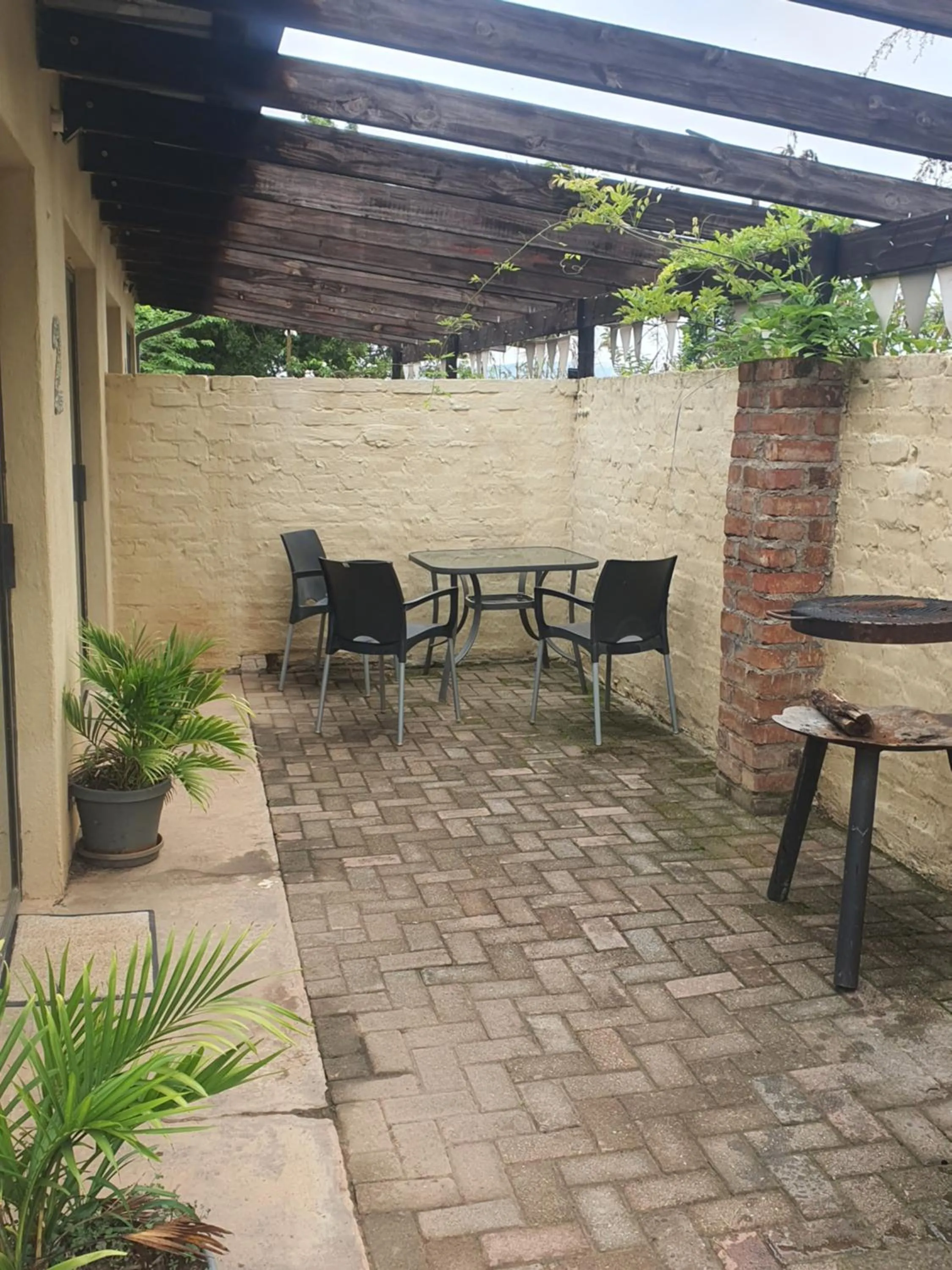 Patio in KatiKati Eco Lodge