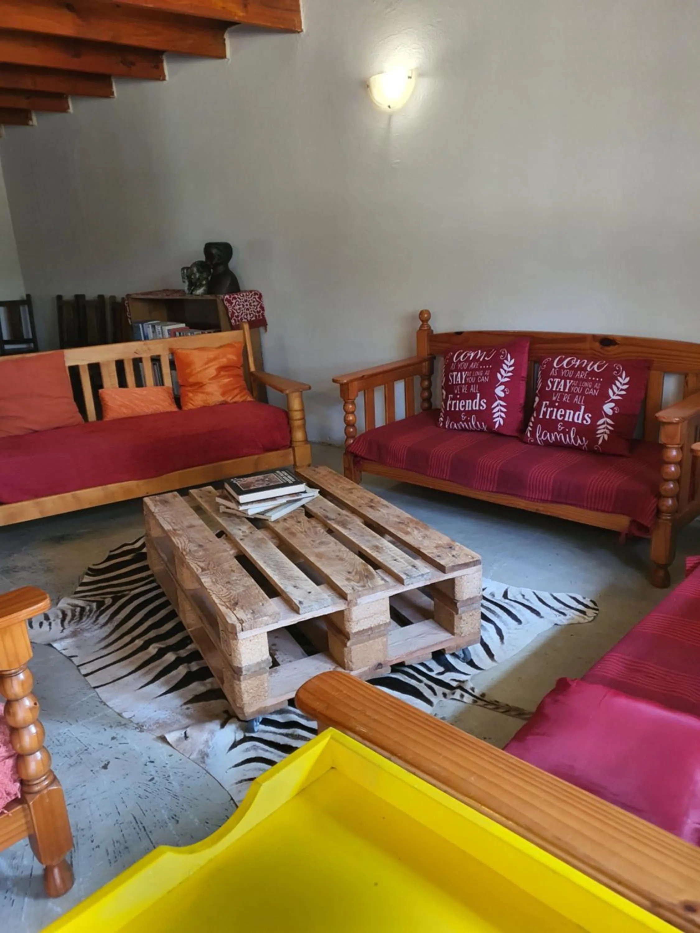 Living room, Bed in KatiKati Eco Lodge