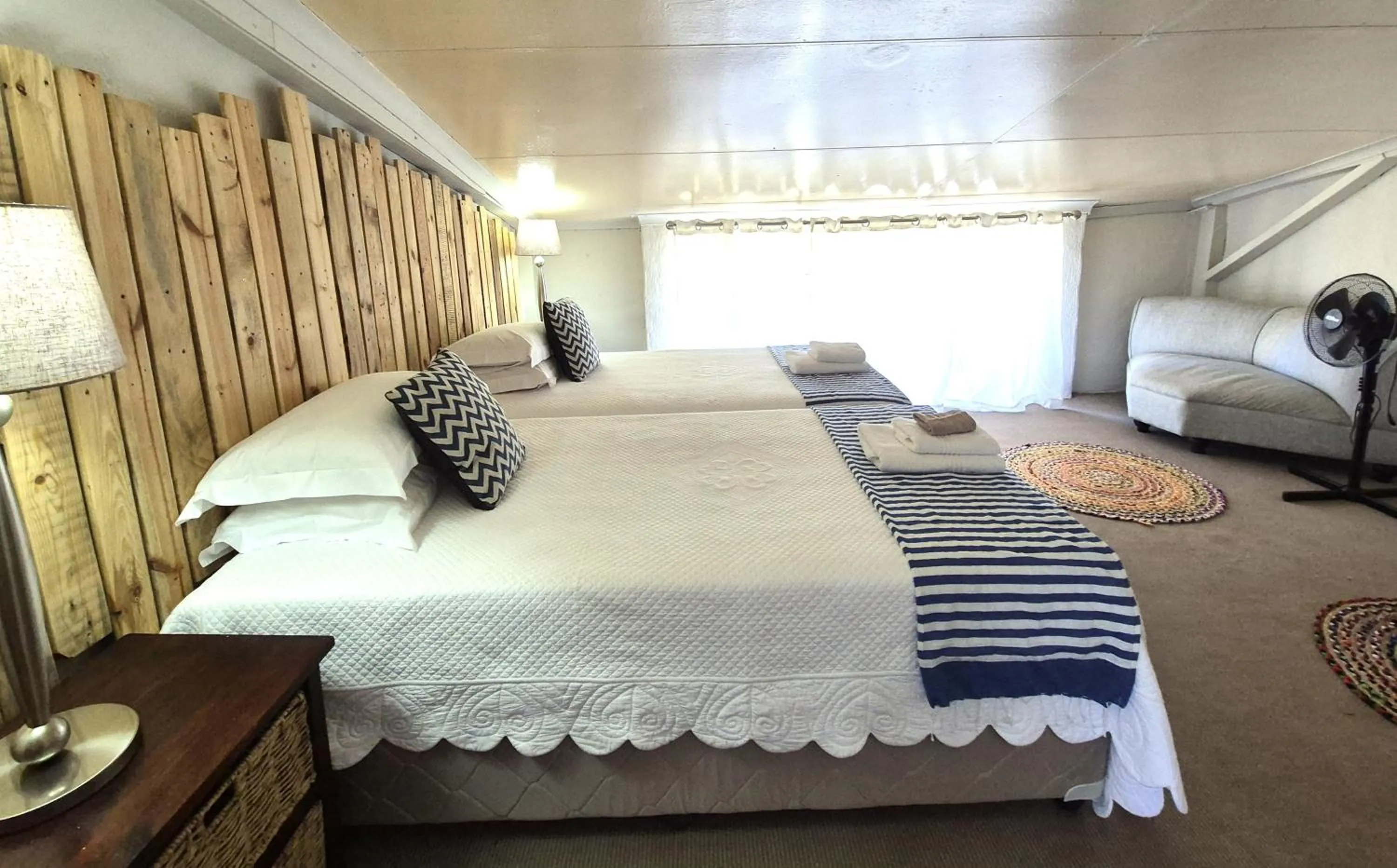 Bed in KatiKati Eco Lodge