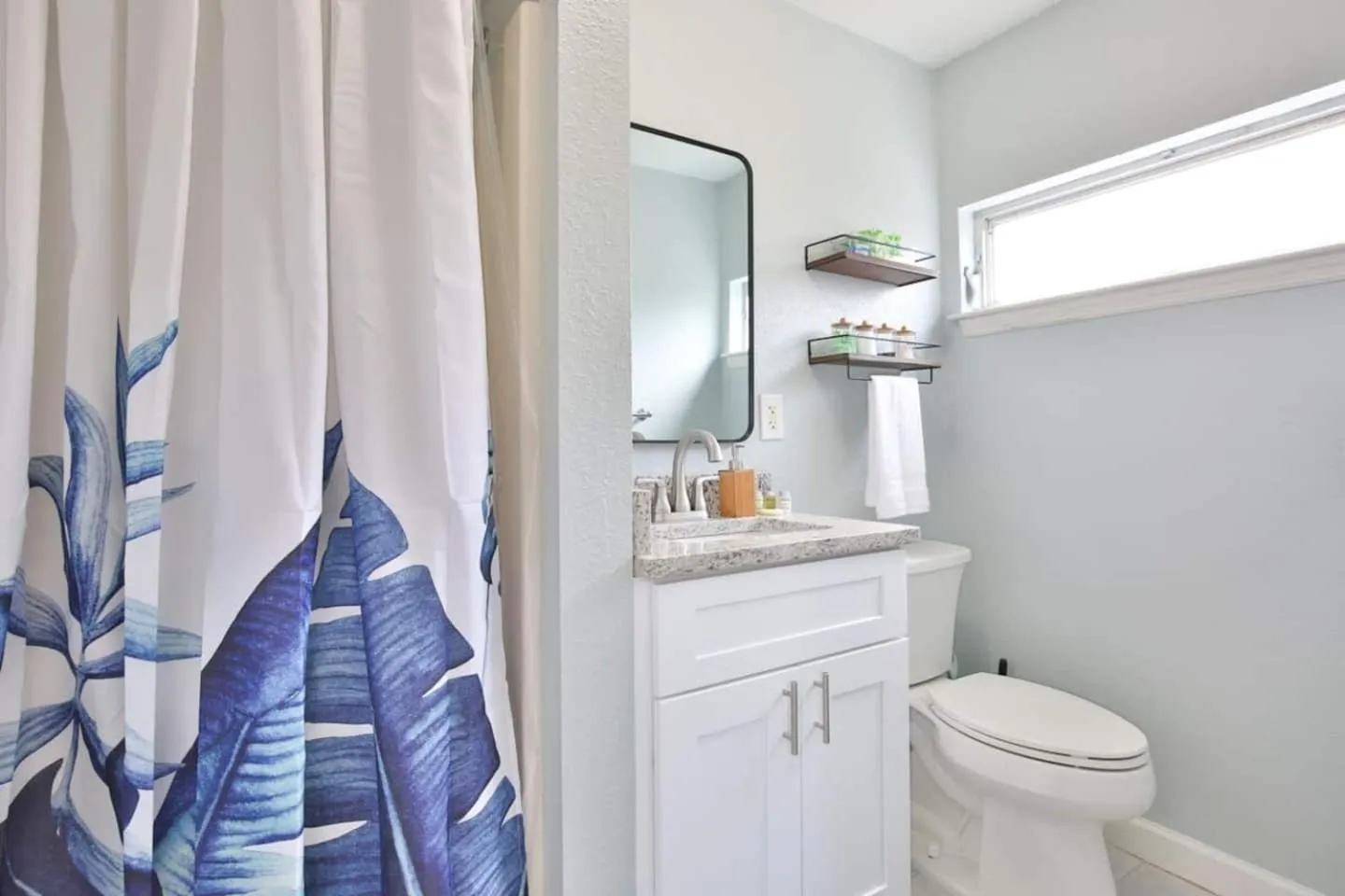 Coastal Villa w Amazing Courtyard - Splash Pad!