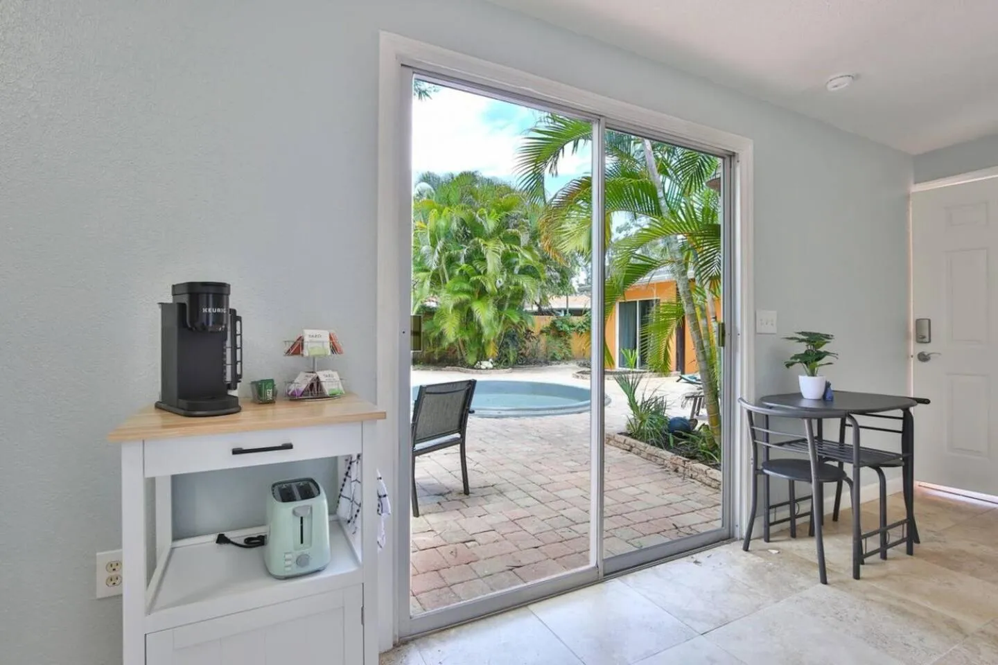 Coastal Villa w Amazing Courtyard - Splash Pad!