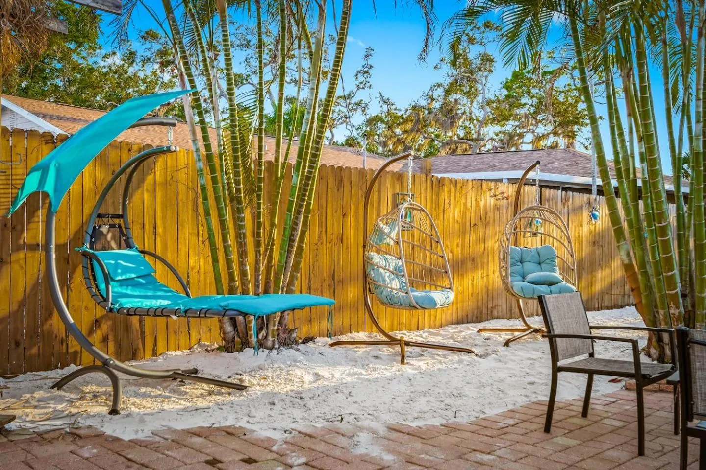 Coastal Villa w Amazing Courtyard - Splash Pad!