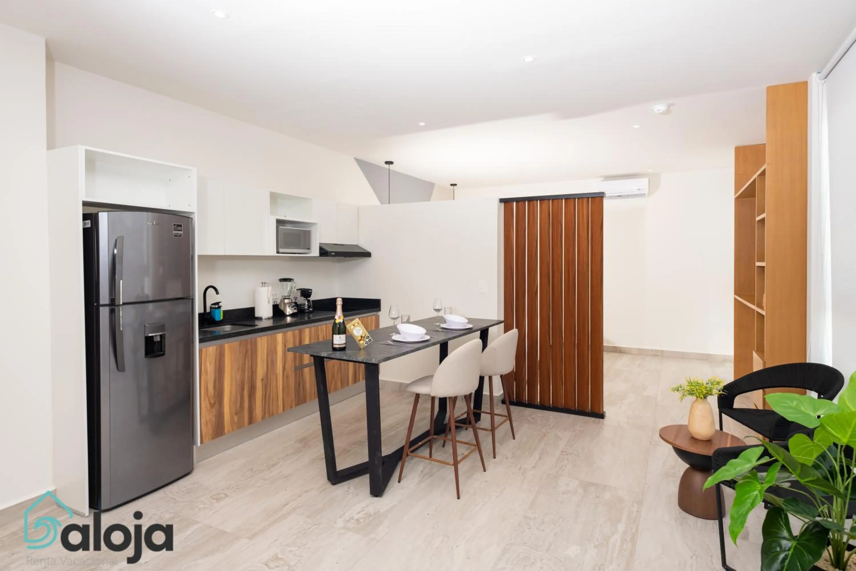 Kitchen or kitchenette in Torre Sofia - By Aloja RV