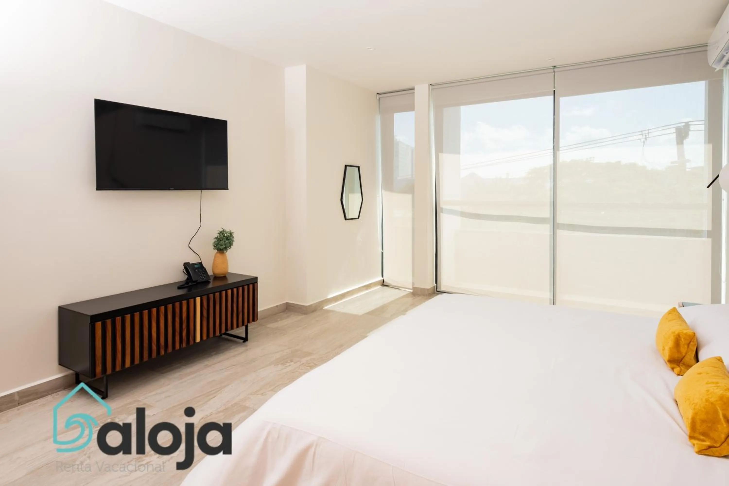 Bed in Torre Sofia - By Aloja RV