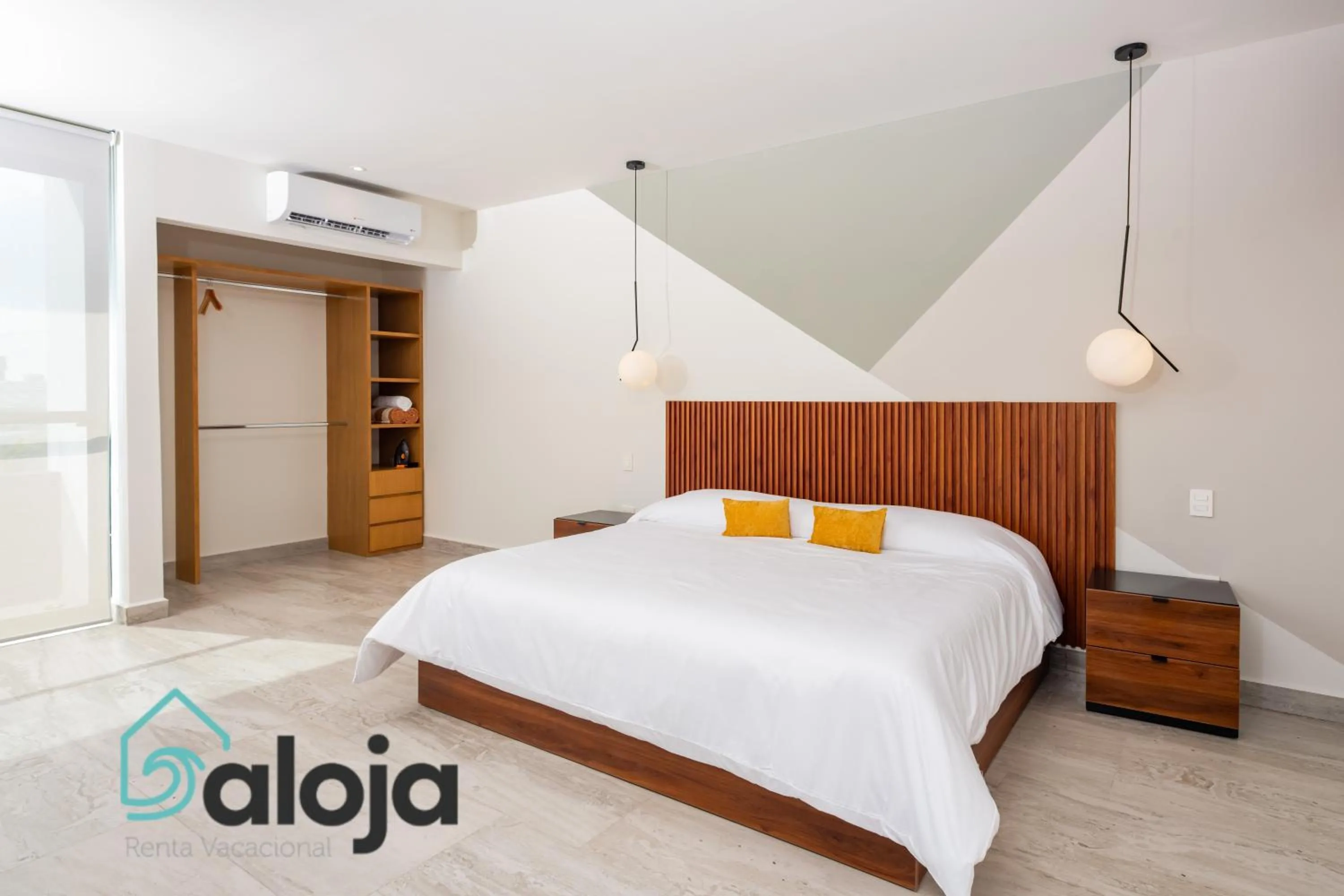 Bed in Torre Sofia - By Aloja RV