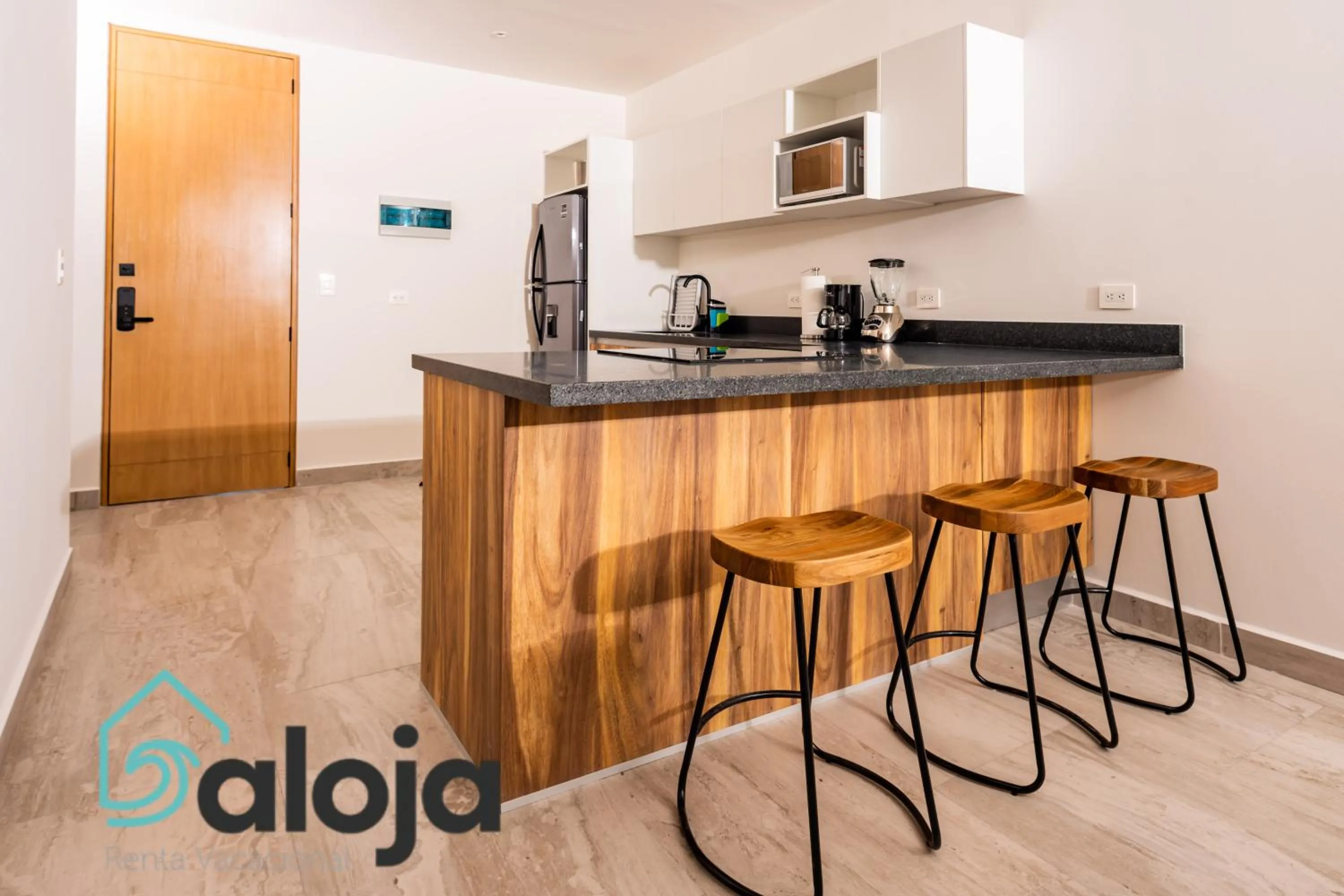 Kitchen or kitchenette in Torre Sofia - By Aloja RV
