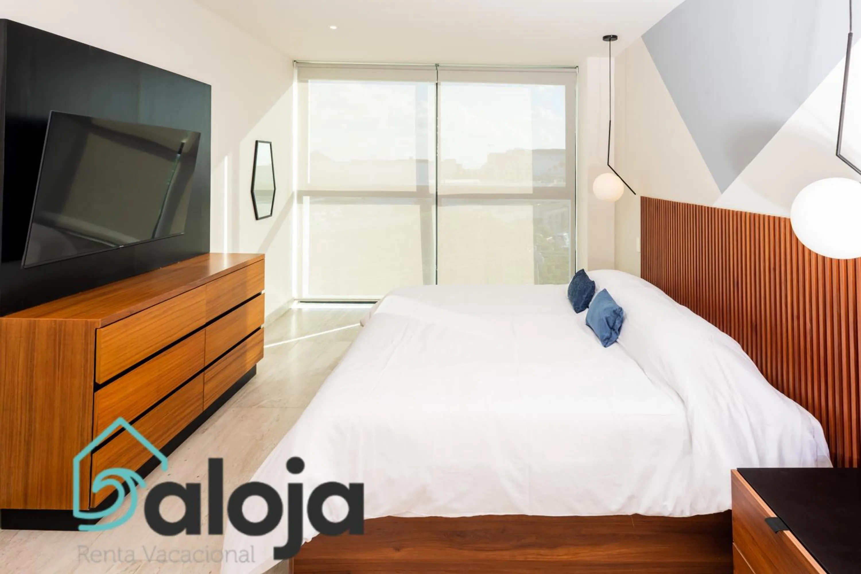 TV and multimedia, Bed in Torre Sofia - By Aloja RV