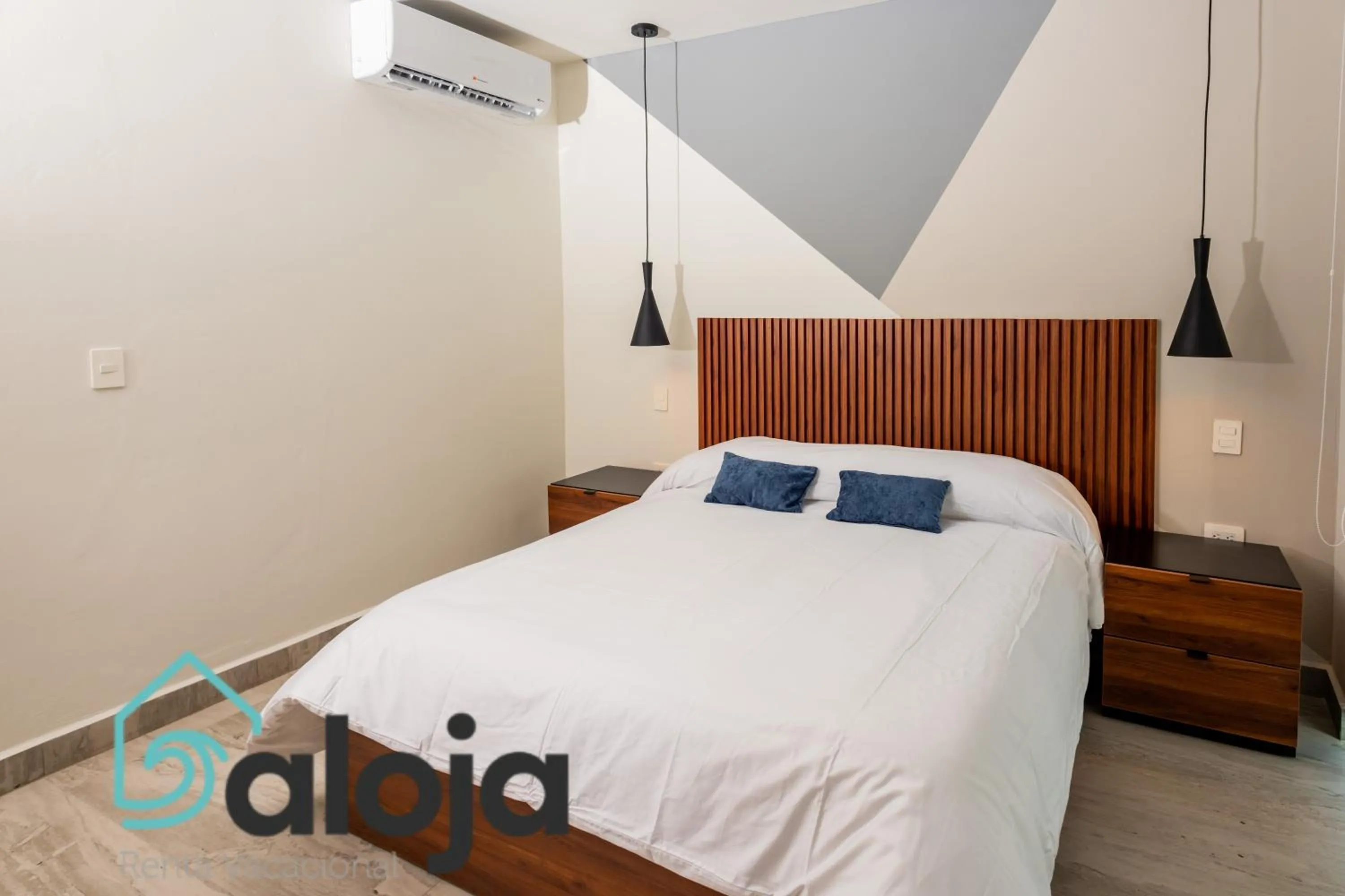 Bed in Torre Sofia - By Aloja RV