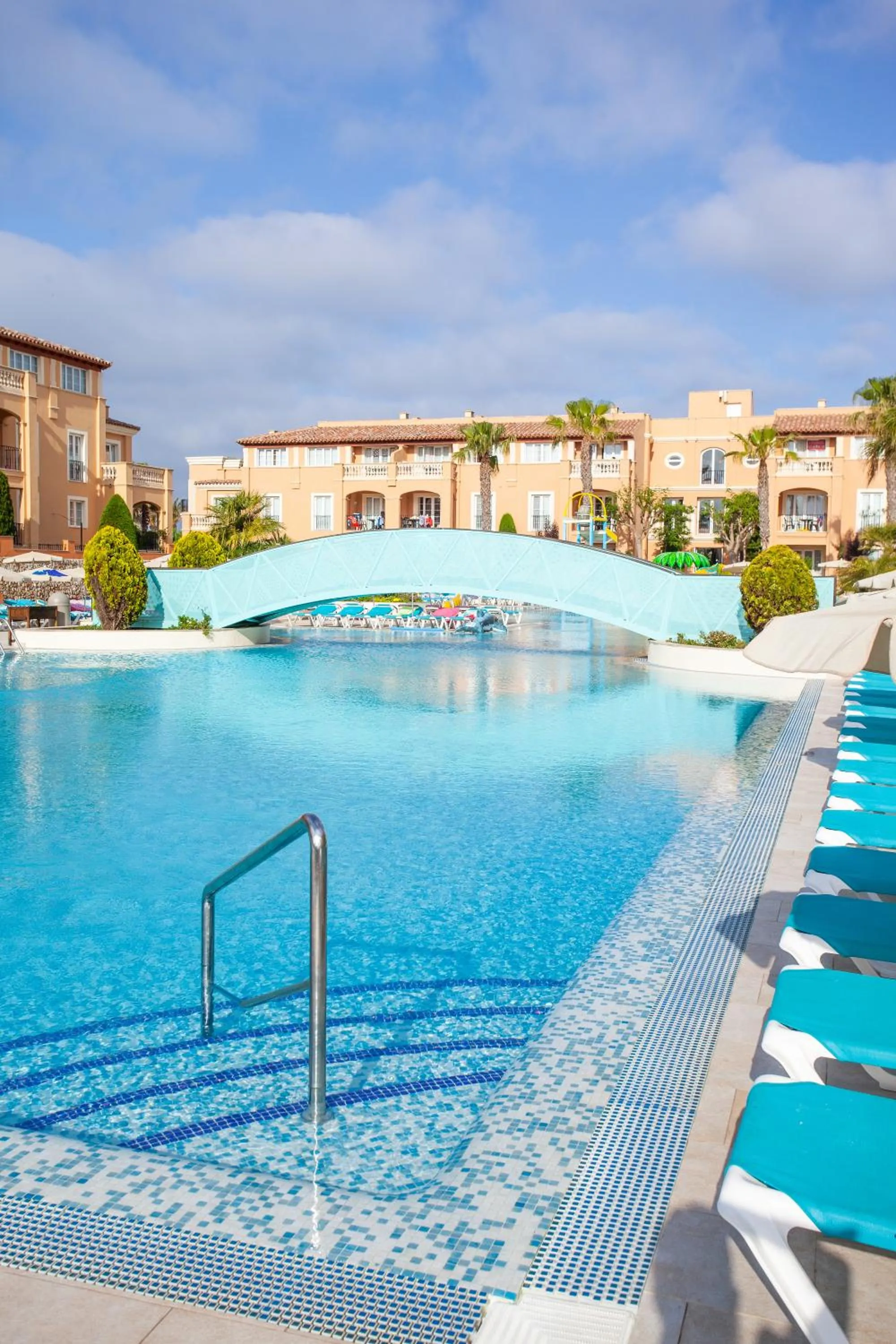 Swimming pool in Grupotel Club Turquesa Mar