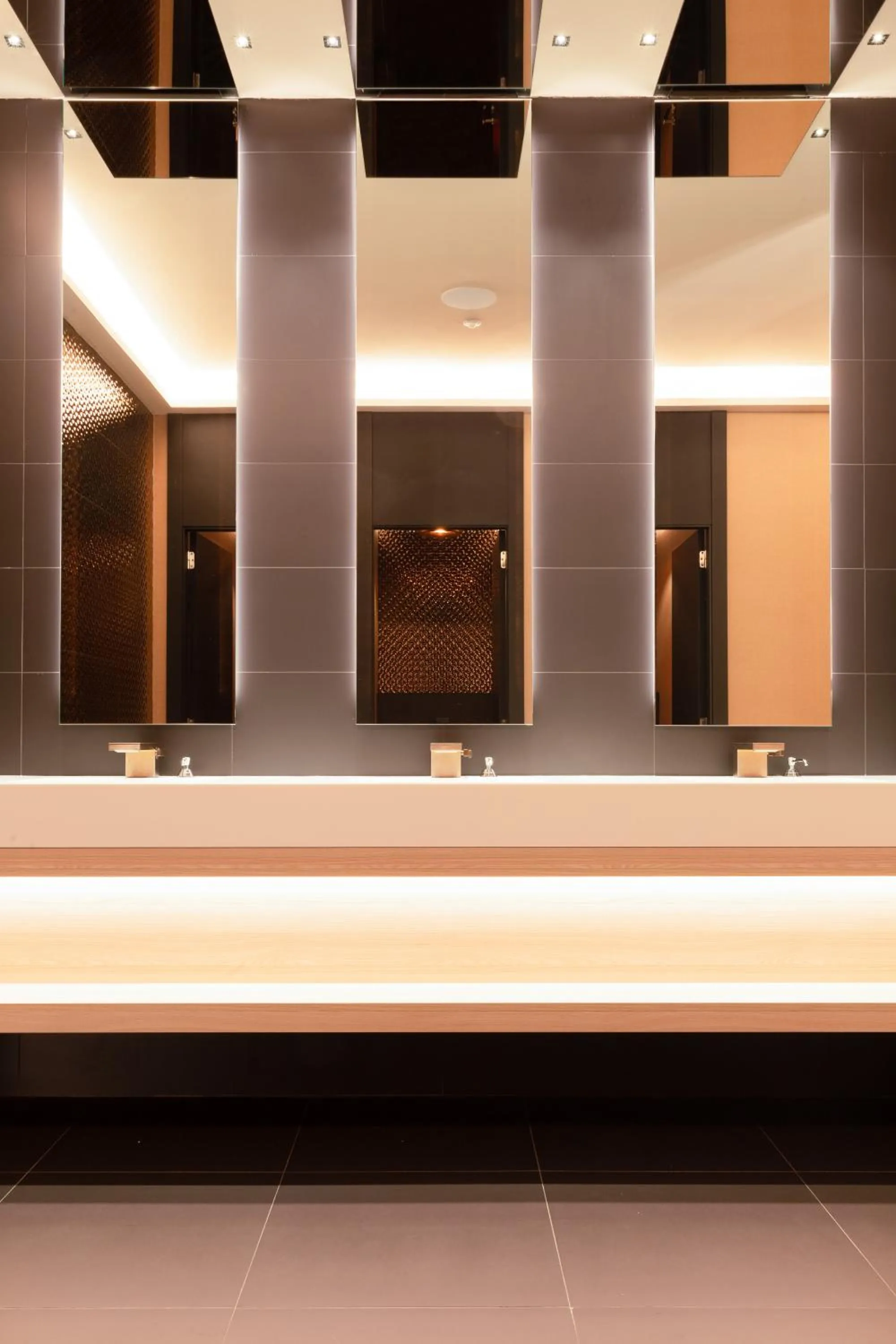 Public Bath in Hotel Don Pancho - Designed for Adults