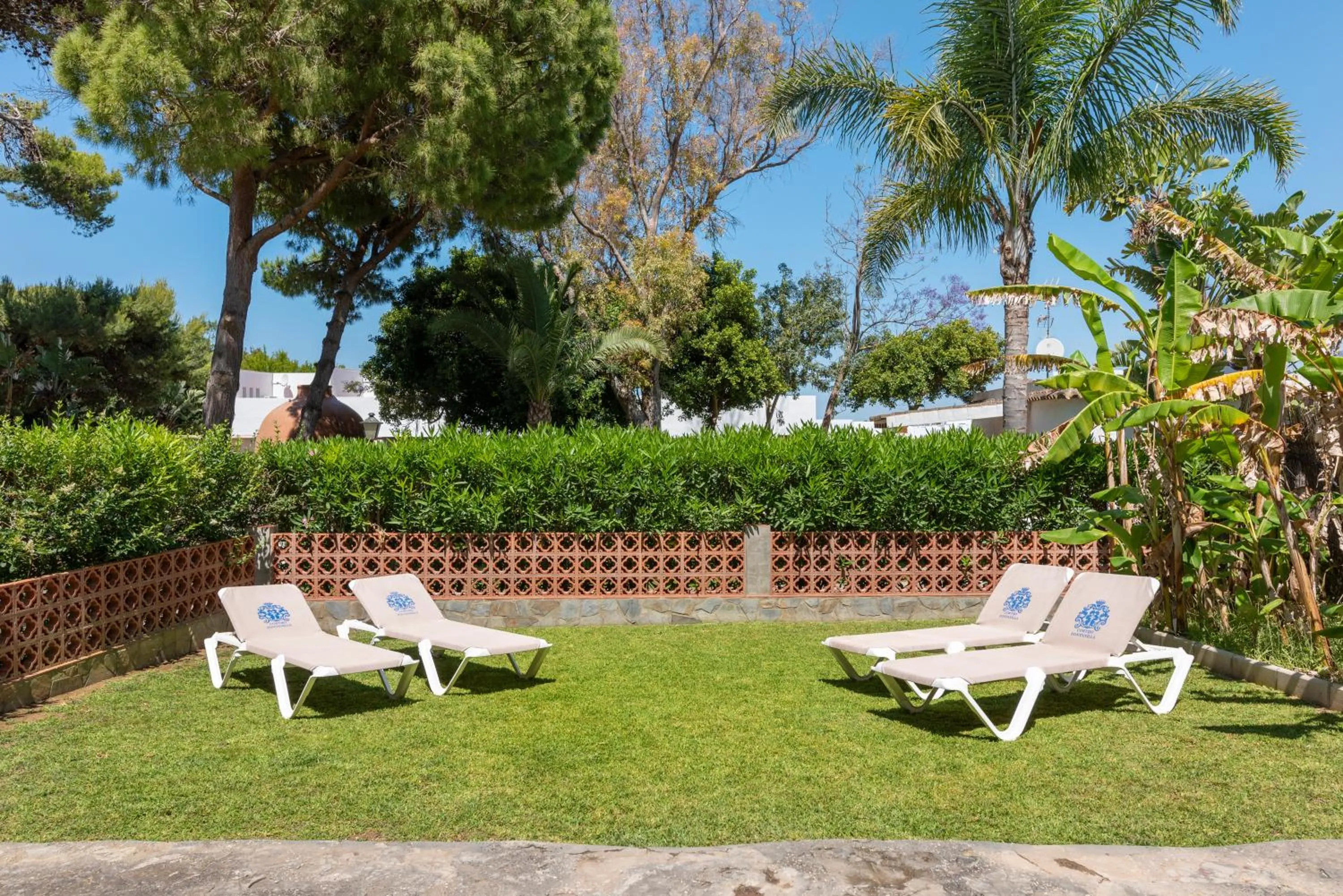Garden view in Suites Cortijo Fontanilla