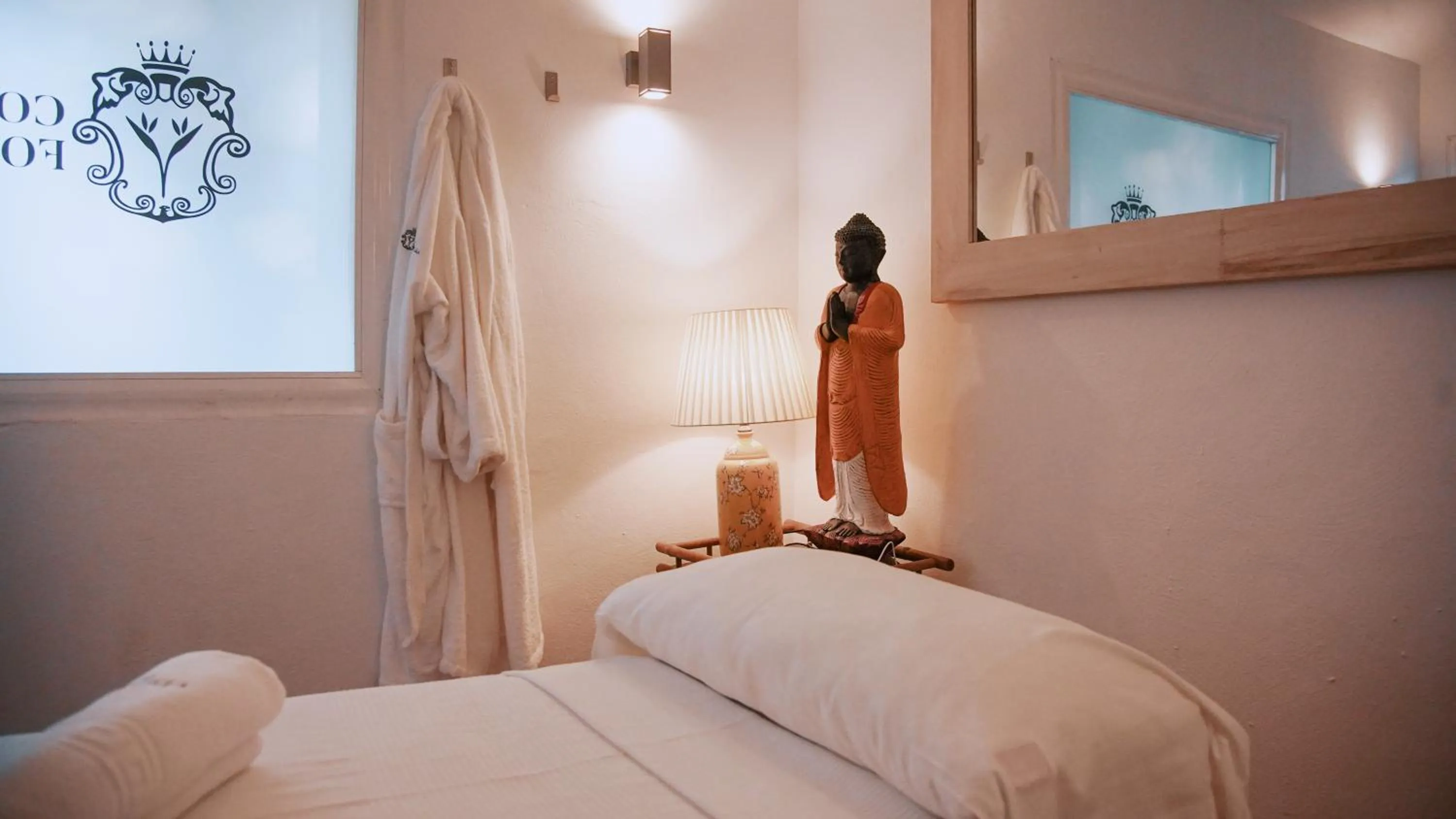 Massage, Bed in Suites Cortijo Fontanilla