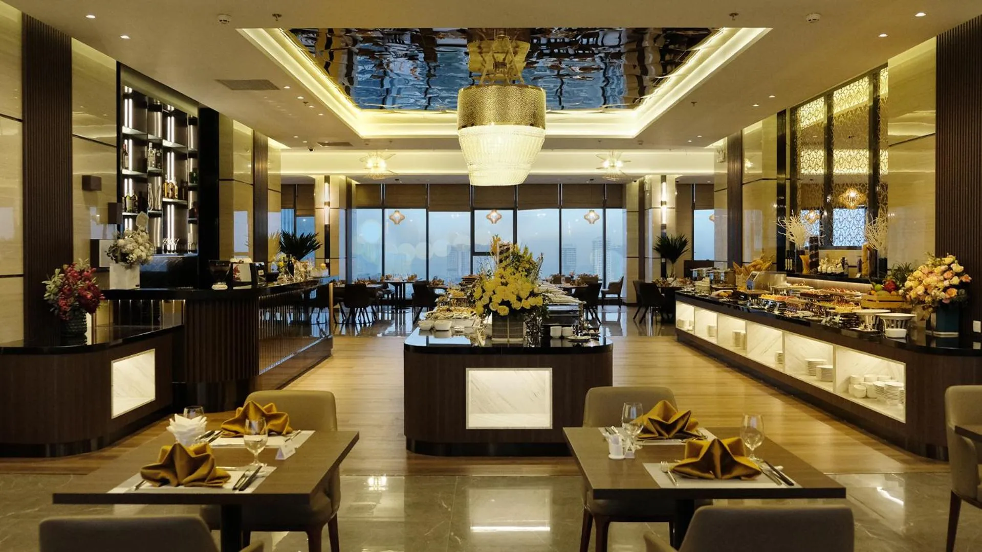 Restaurant/places to eat in Grand K Hotel Suites Hanoi