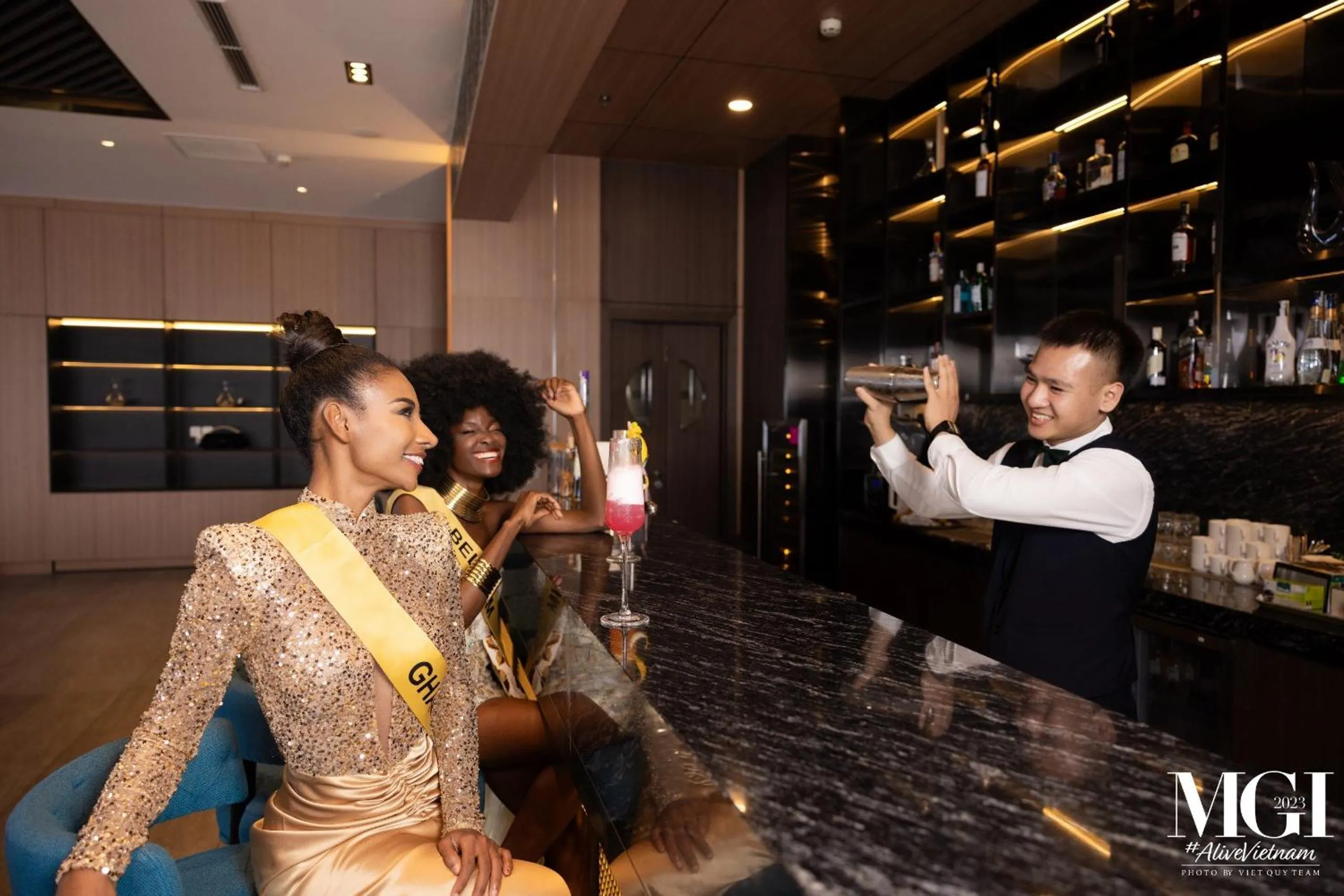 Lounge or bar in Grand K Hotel Suites Hanoi