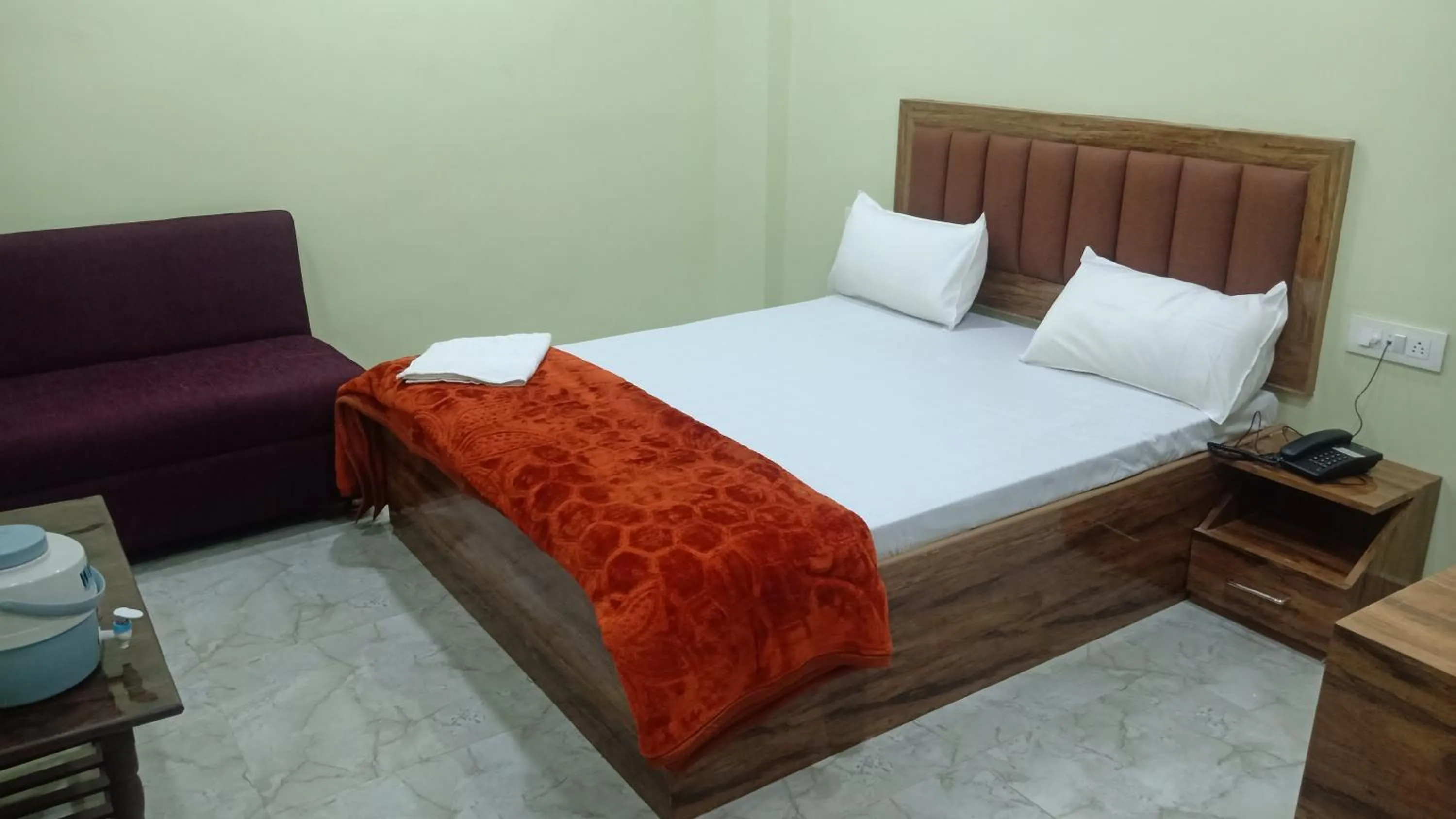 Bed in Shagun Banquet and Hotel