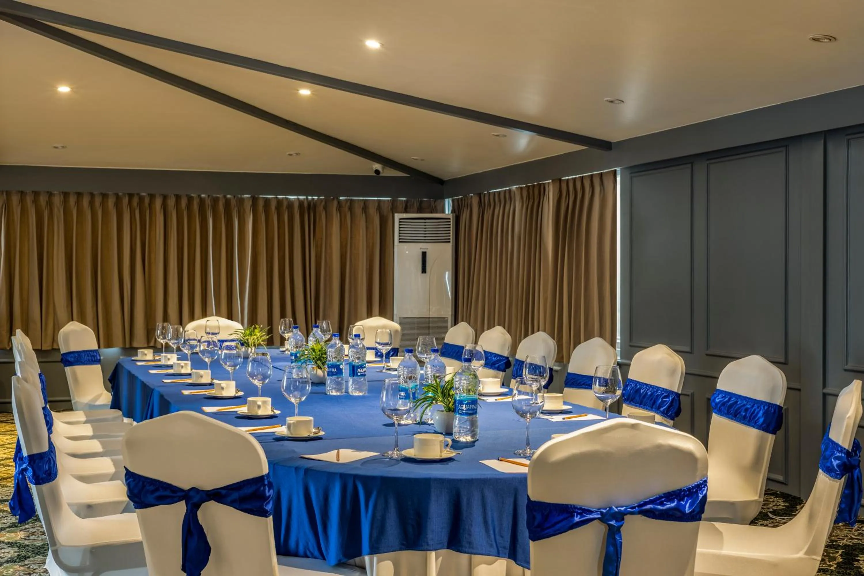 Meeting/conference room in Sarovar Portico Srinagar