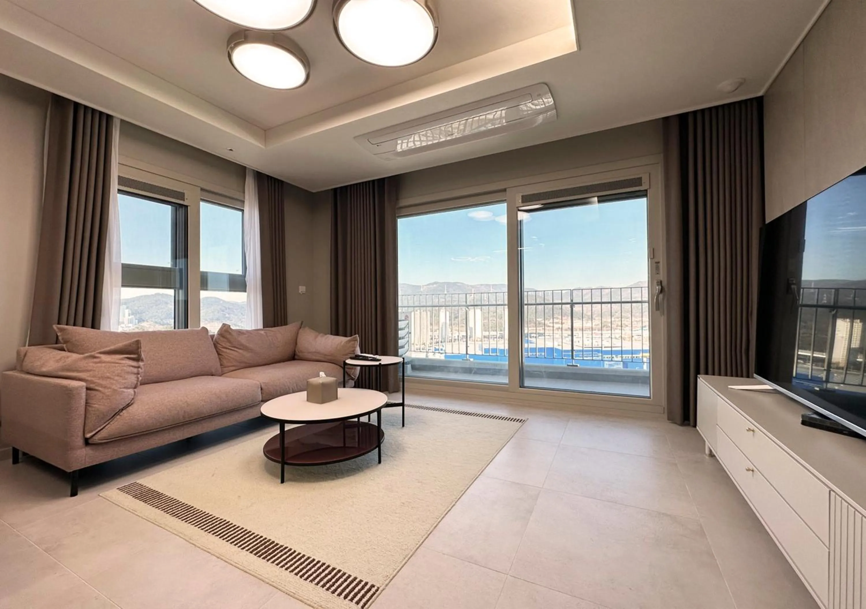 TV and multimedia in Y COLLECTION by UH FLAT OSIRIA