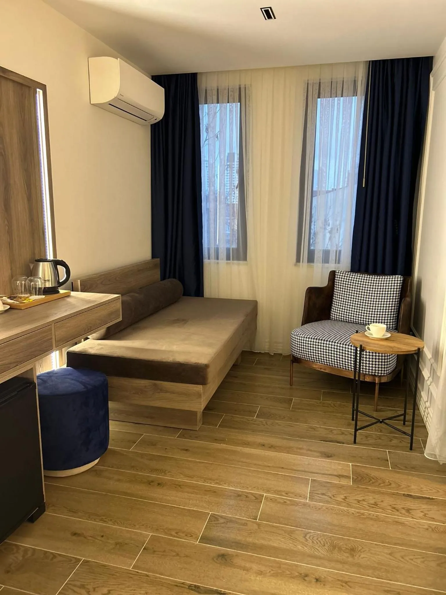 Seating area, Bed in Prime Bosphorus Hotel