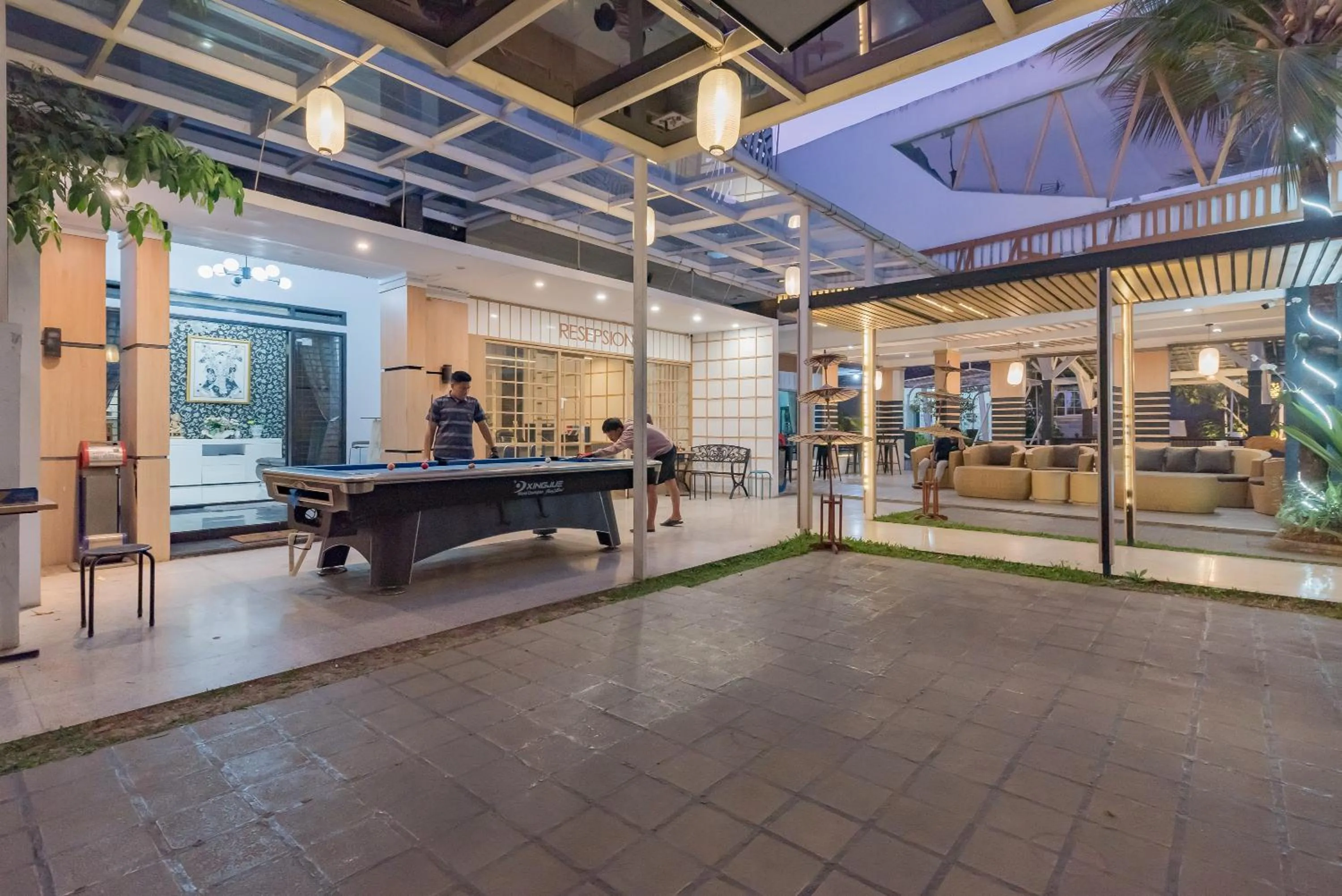 Billiard in Urbanview Hotel Khayrizsan Tasikmalaya by RedDoorz