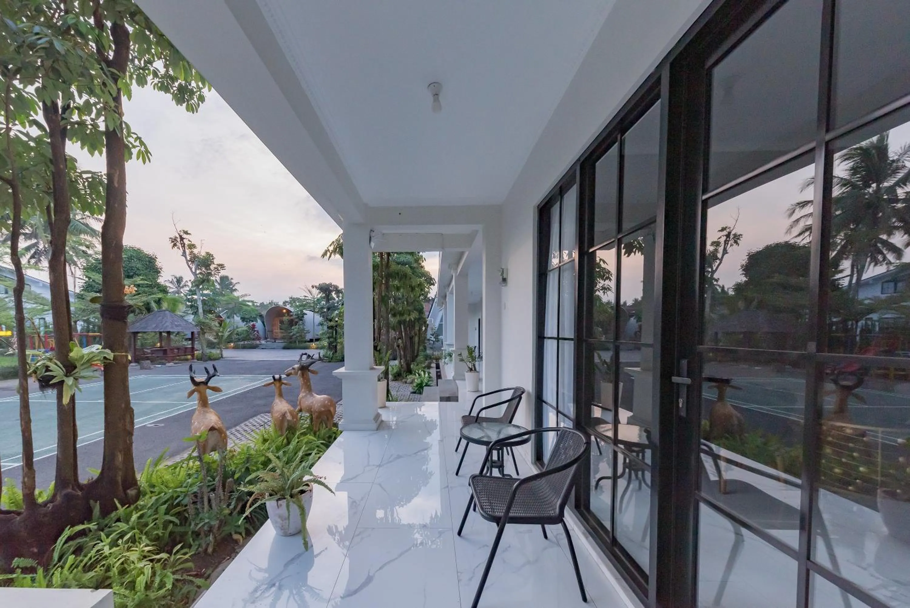 Property building in Urbanview Hotel Khayrizsan Tasikmalaya by RedDoorz