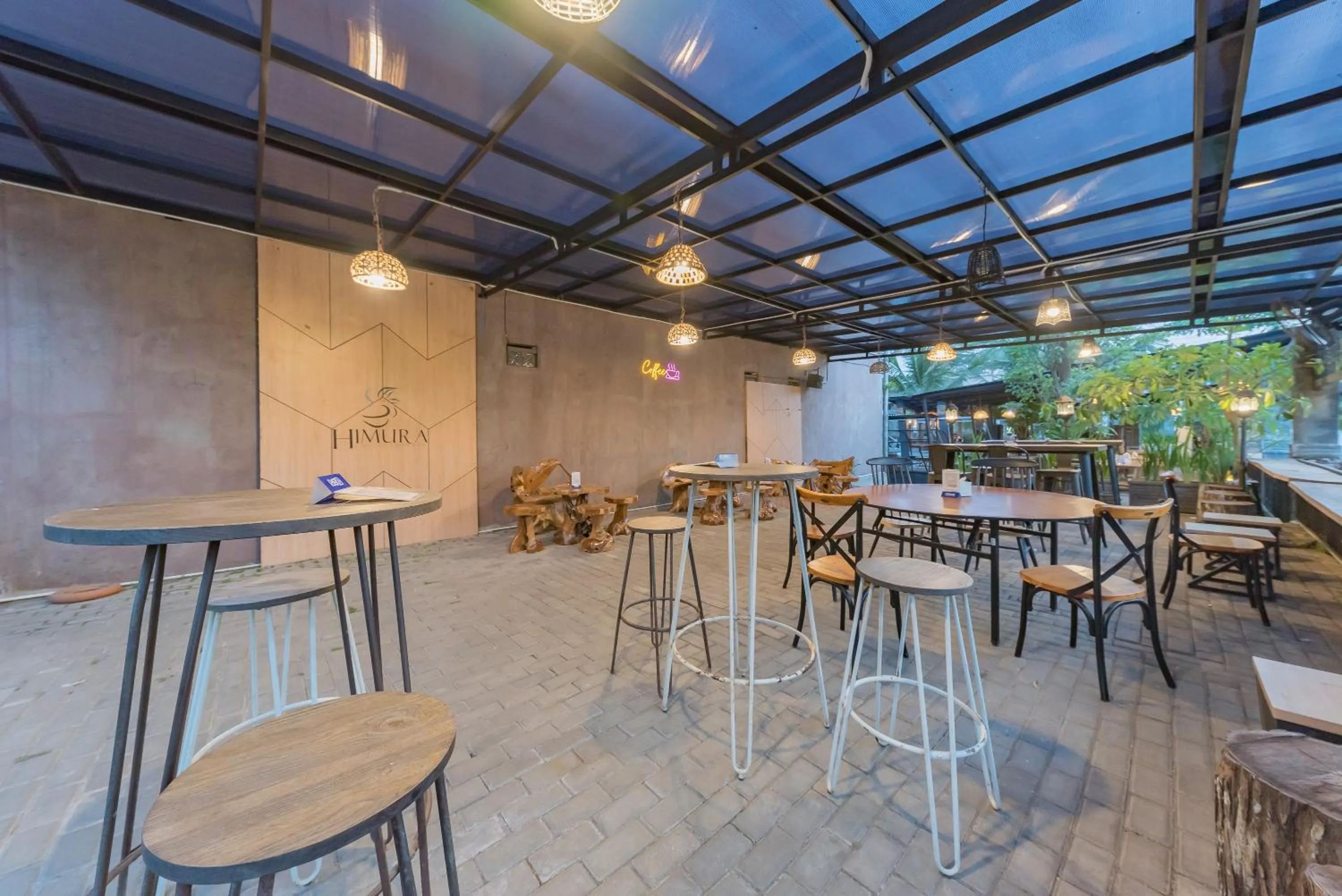 Restaurant/places to eat in Urbanview Hotel Khayrizsan Tasikmalaya by RedDoorz