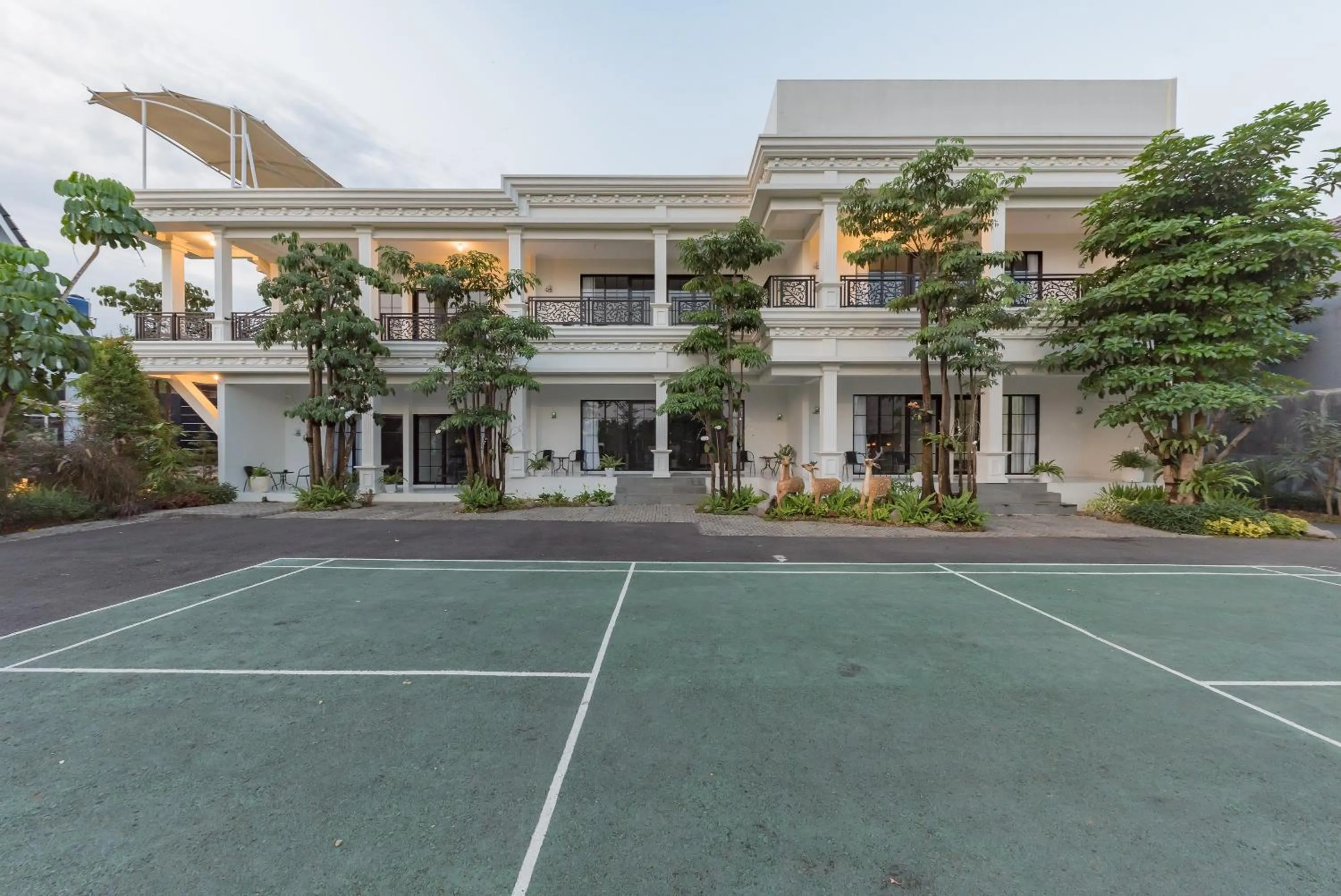 Property building in Urbanview Hotel Khayrizsan Tasikmalaya by RedDoorz