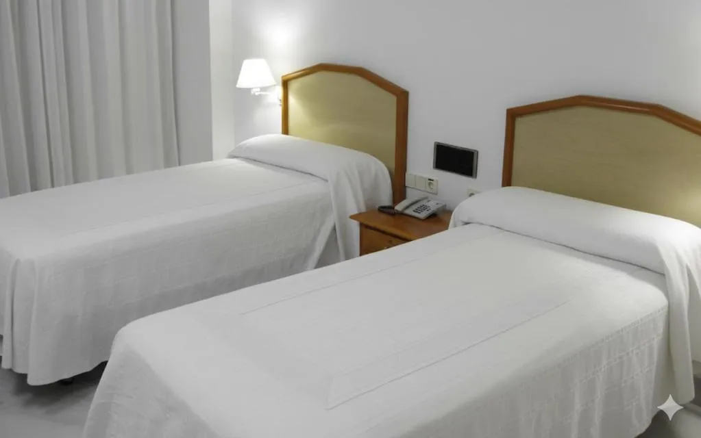 Bed in Del Mar Hotel & Spa