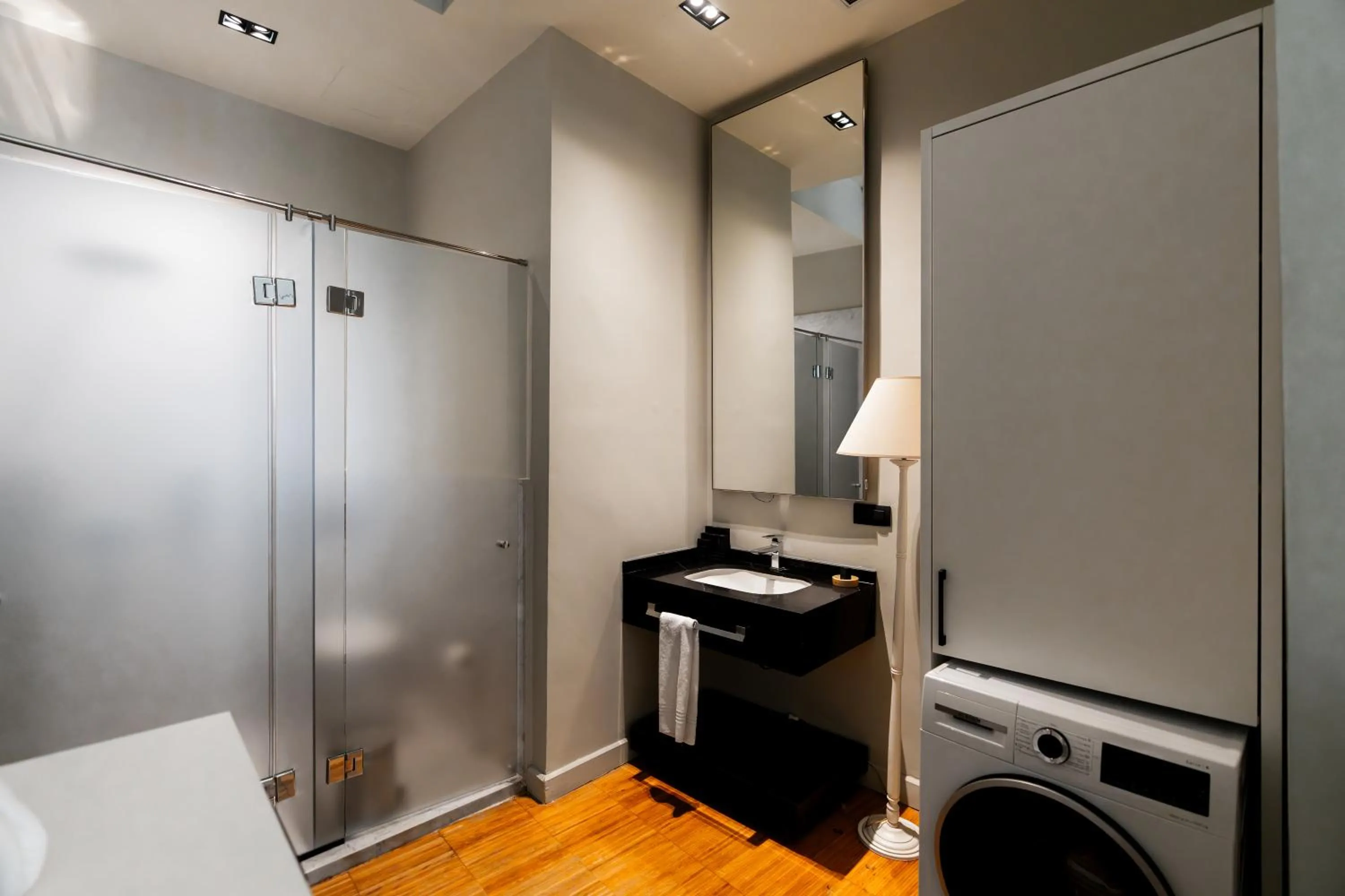 washing machine in DeCamondo Residence